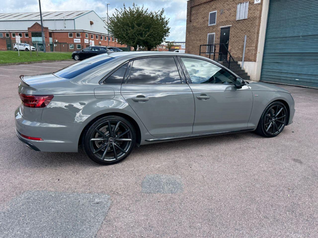 Audi A4 view 26