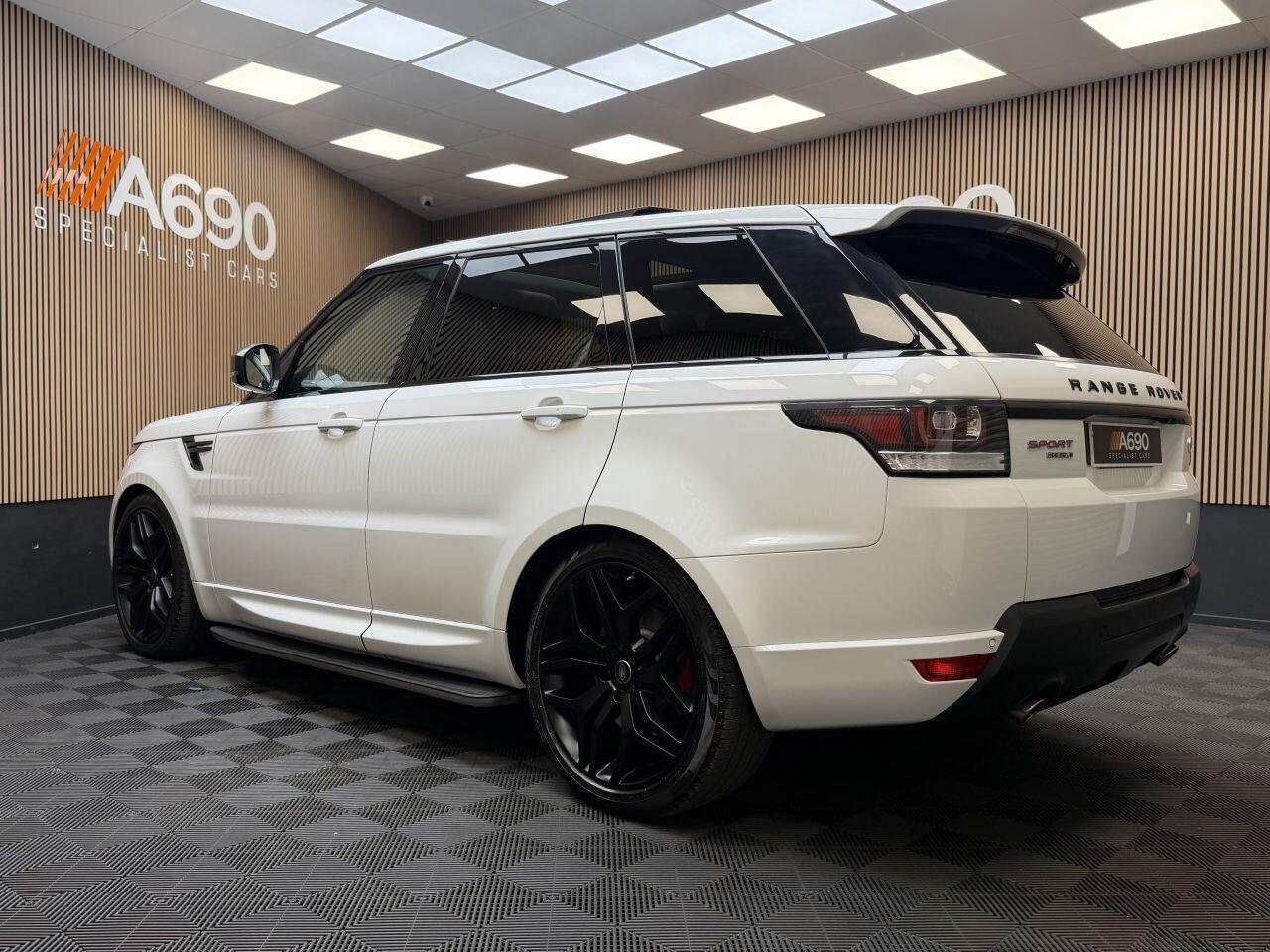 Land Rover Range Rover Sport view 5