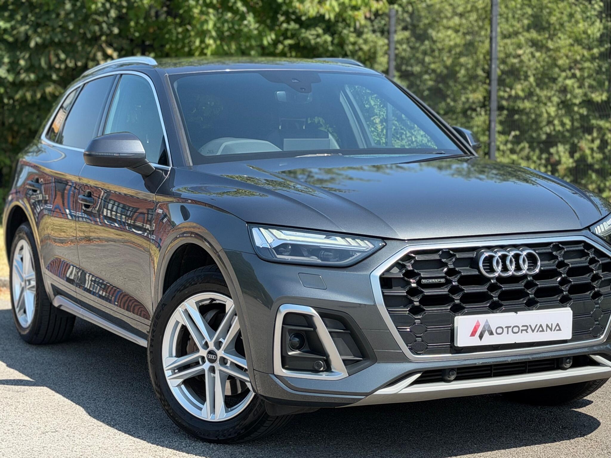 Audi Q5 view 6