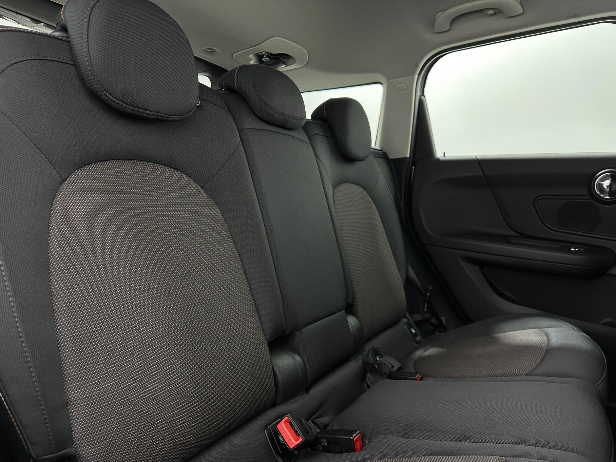 Mini Countryman view 43