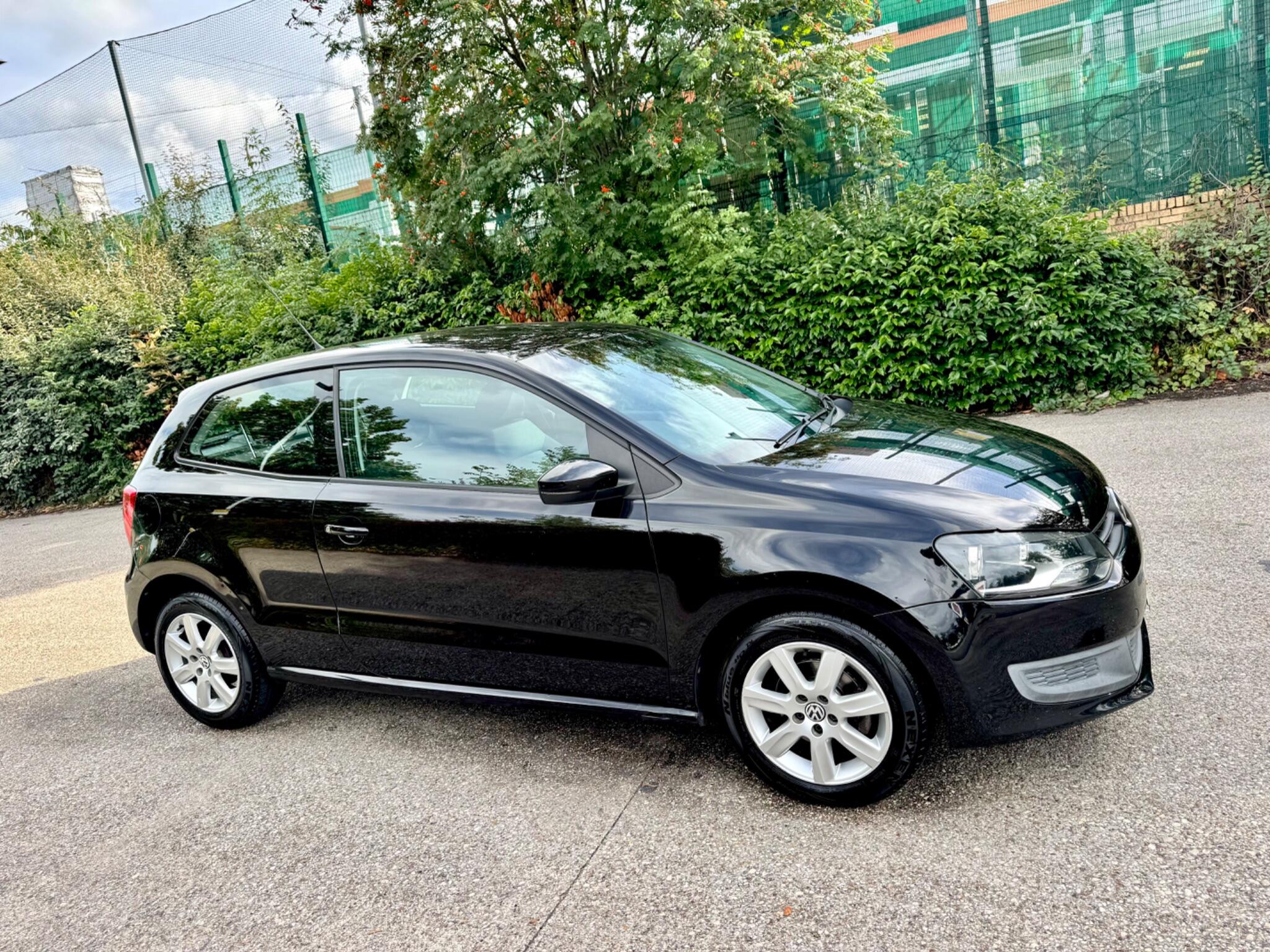 Volkswagen Polo view 8