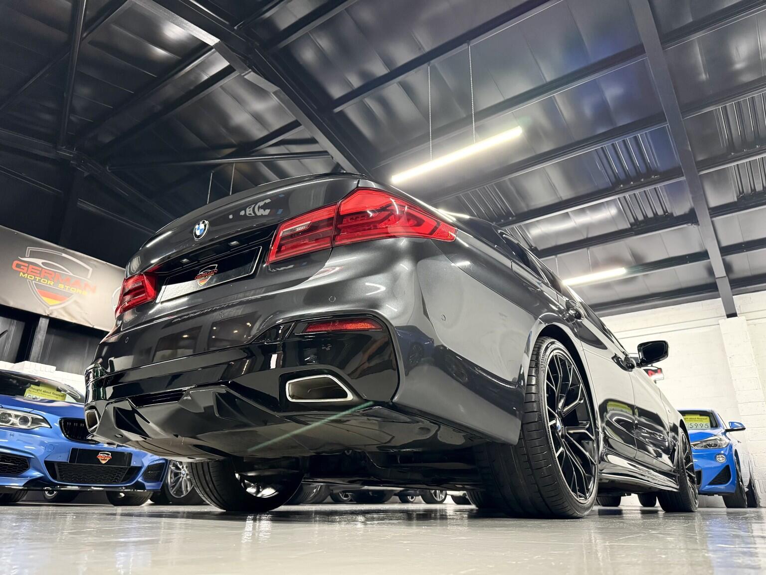 BMW 5 Series view 12