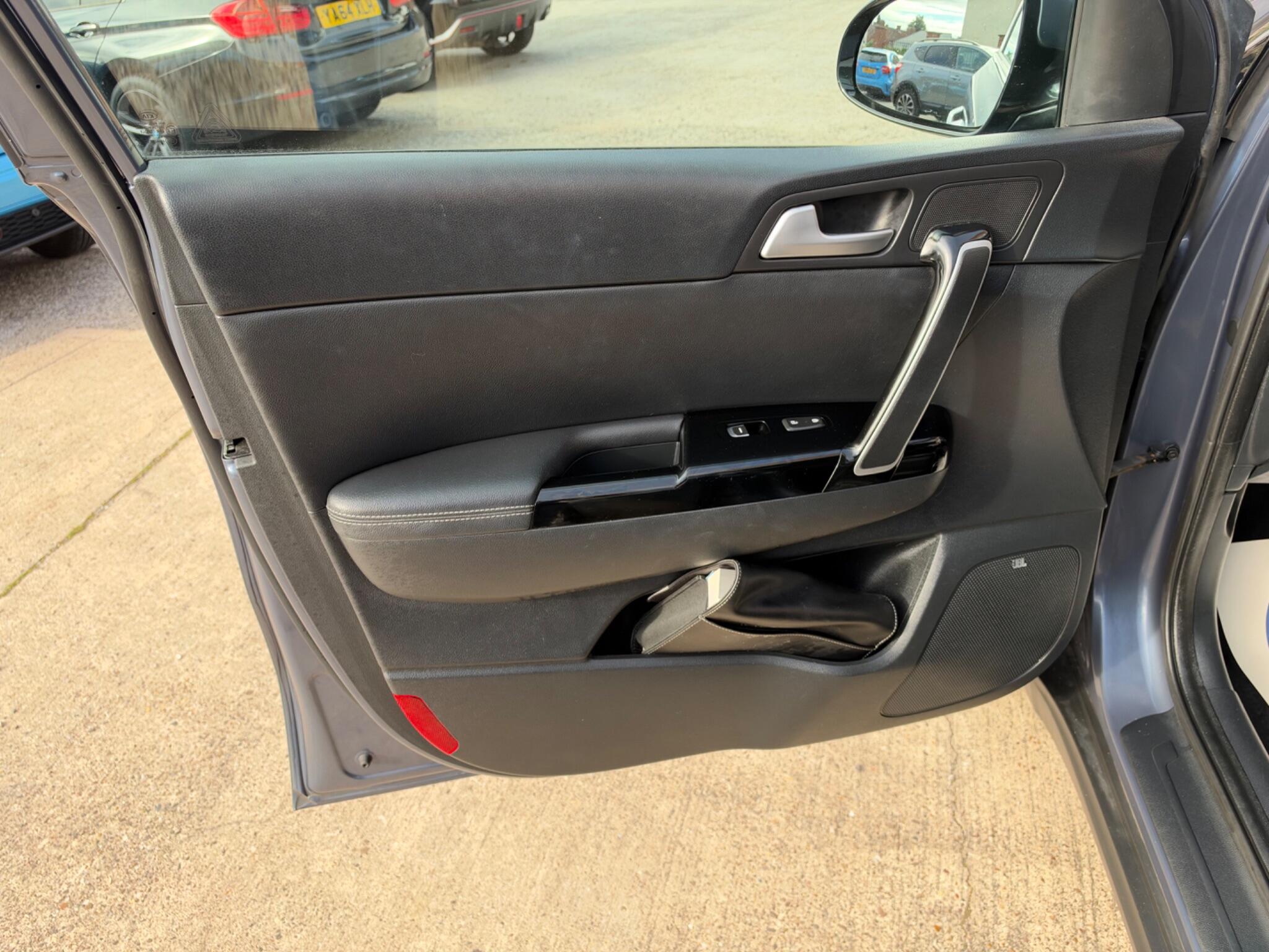 Kia Sportage view 28