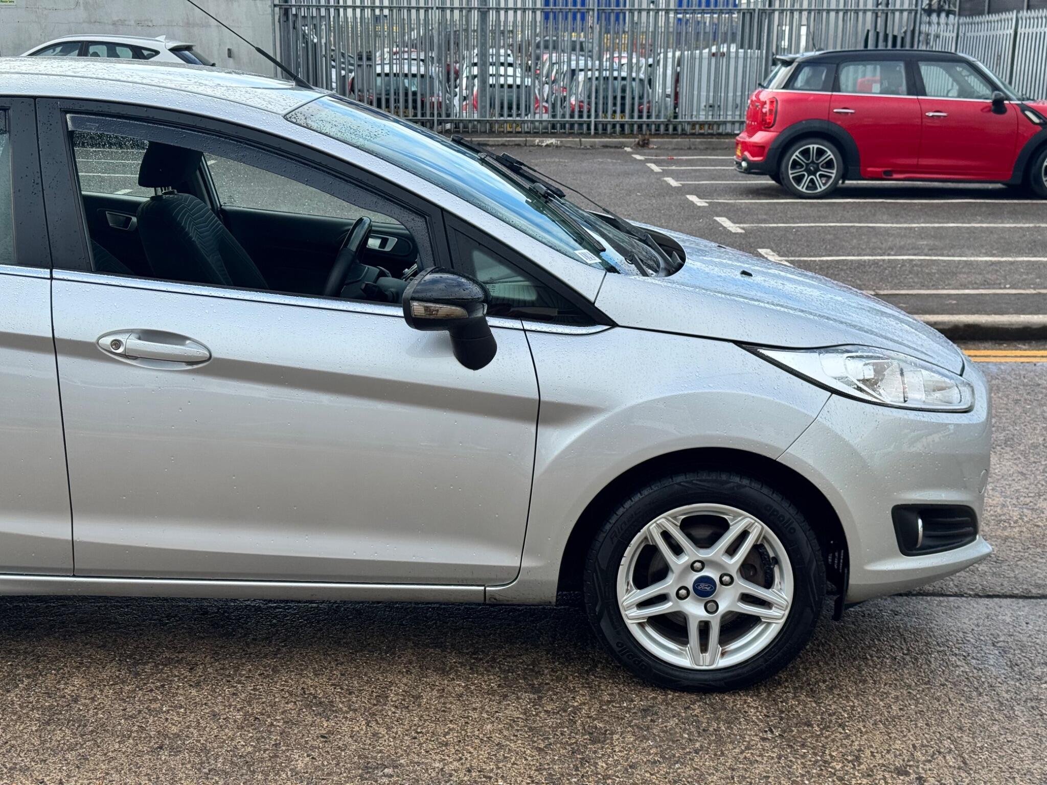 Ford Fiesta view 16