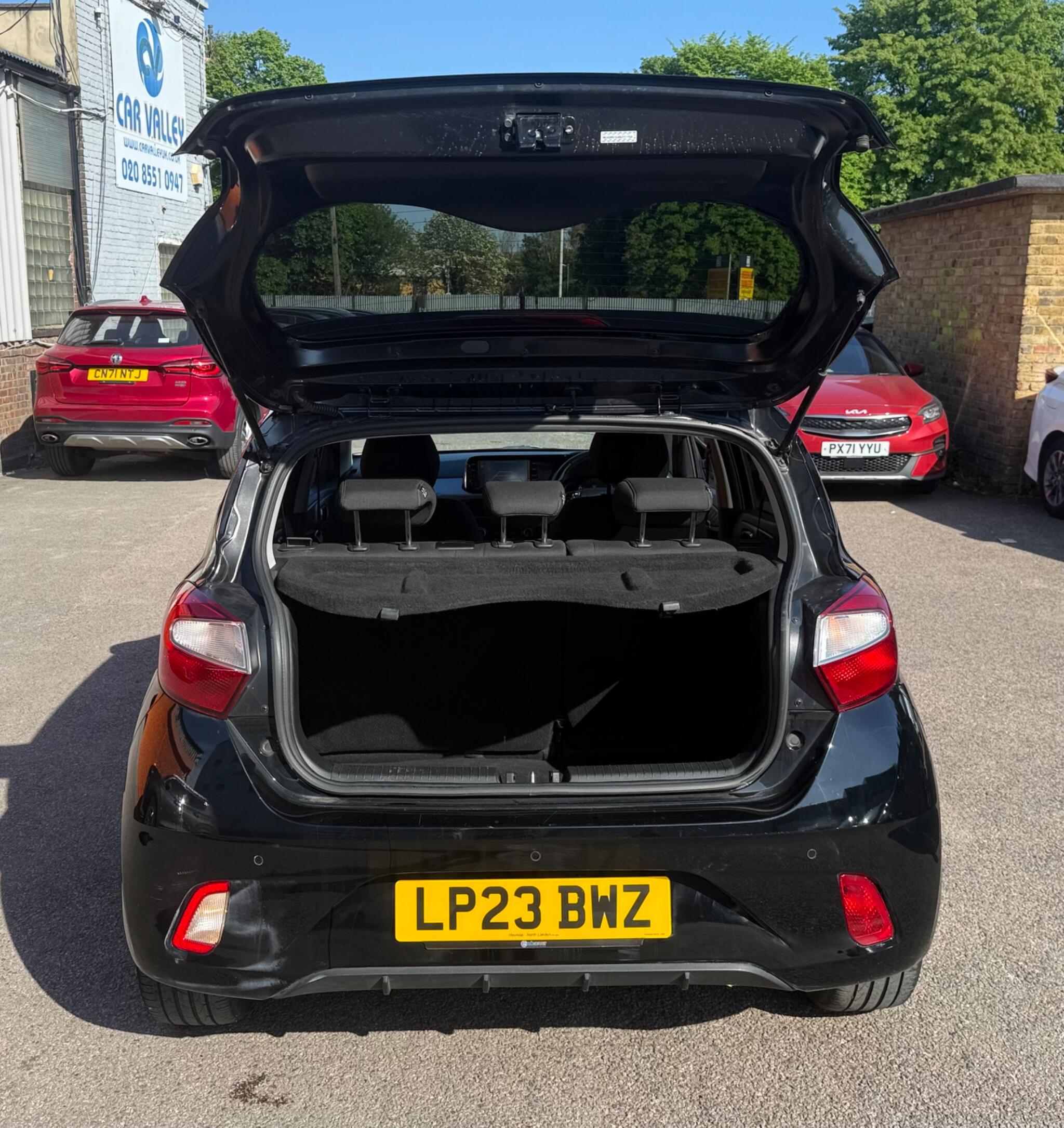 Hyundai I10 view 11