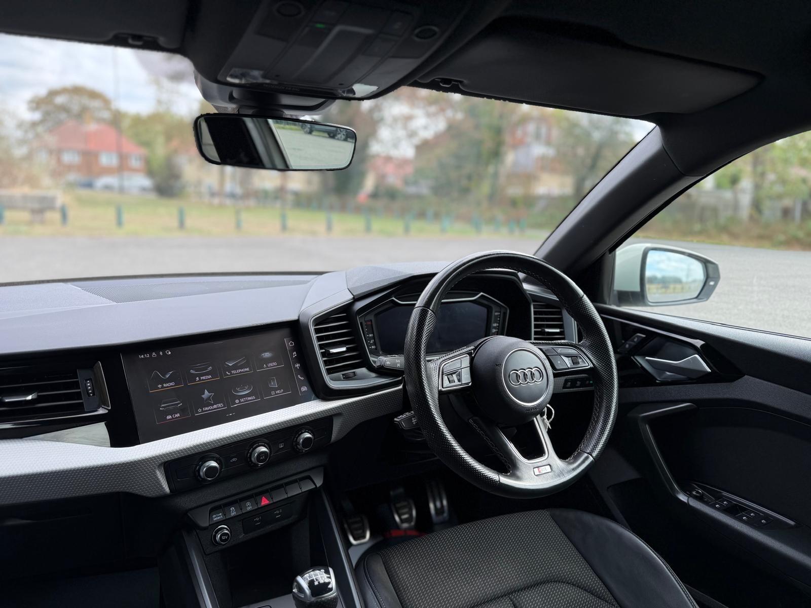 Audi A1 view 24
