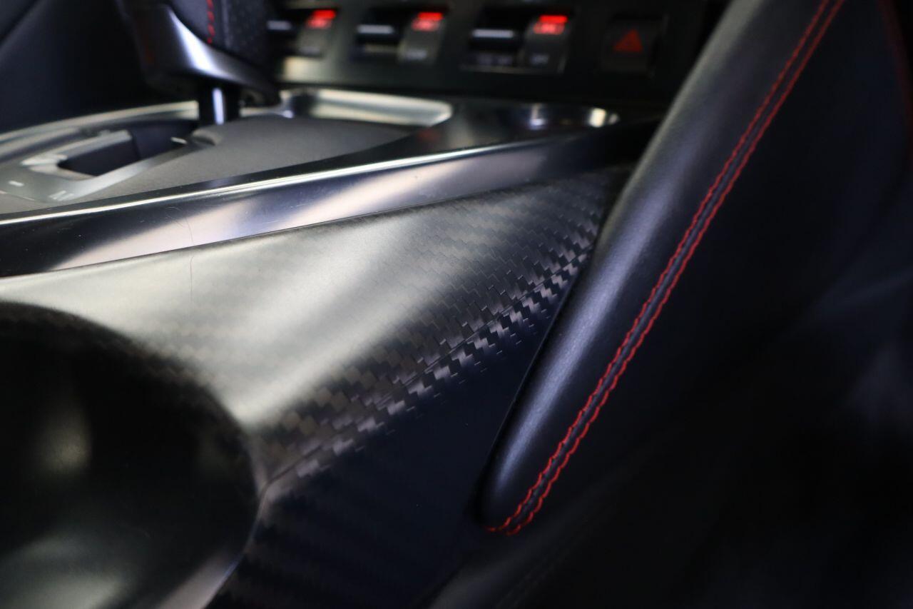 Nissan GT-R view 18