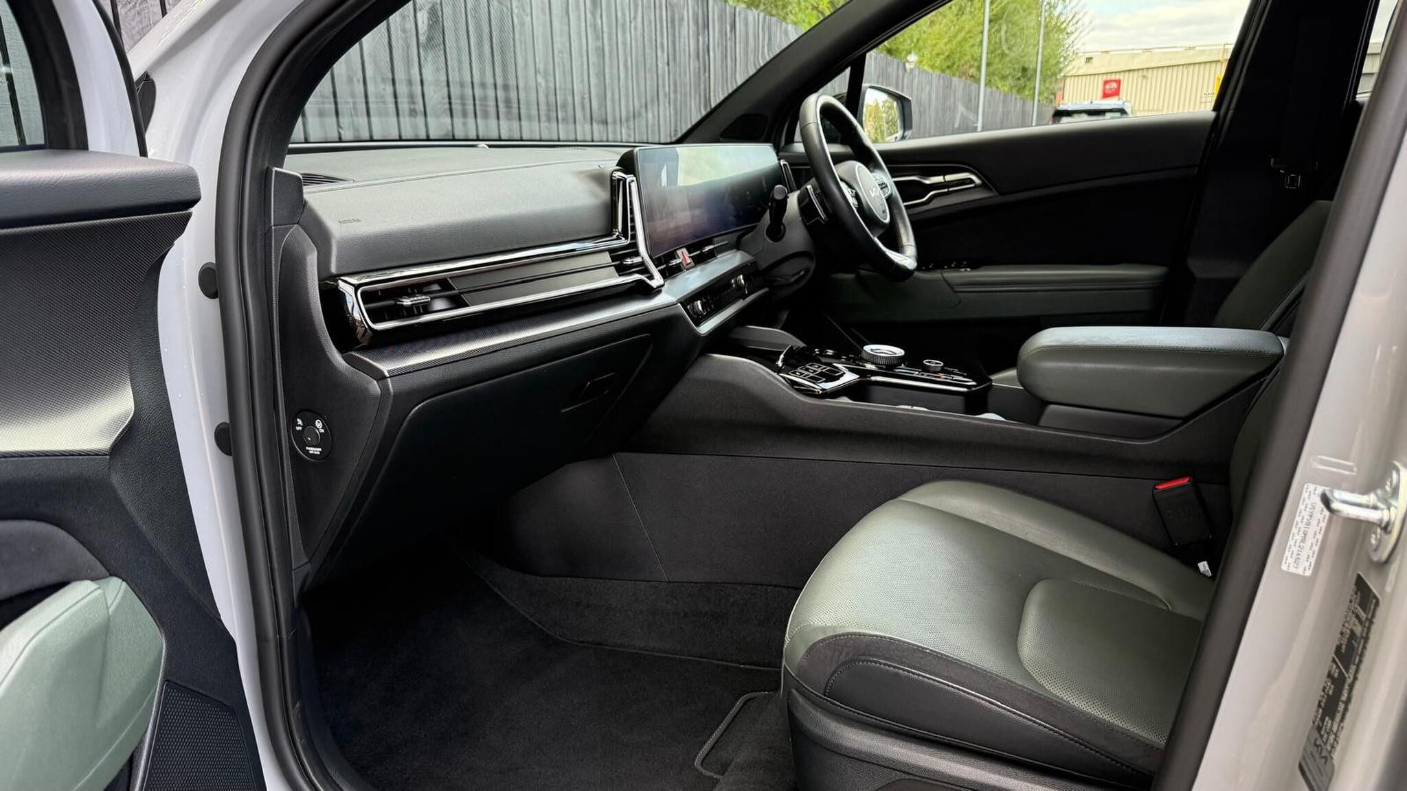 Kia Sportage view 24