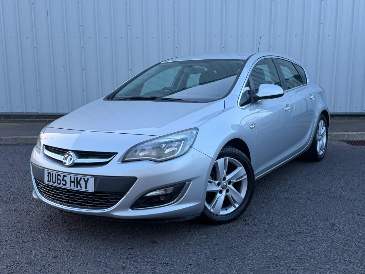 Vauxhall Astra view 2