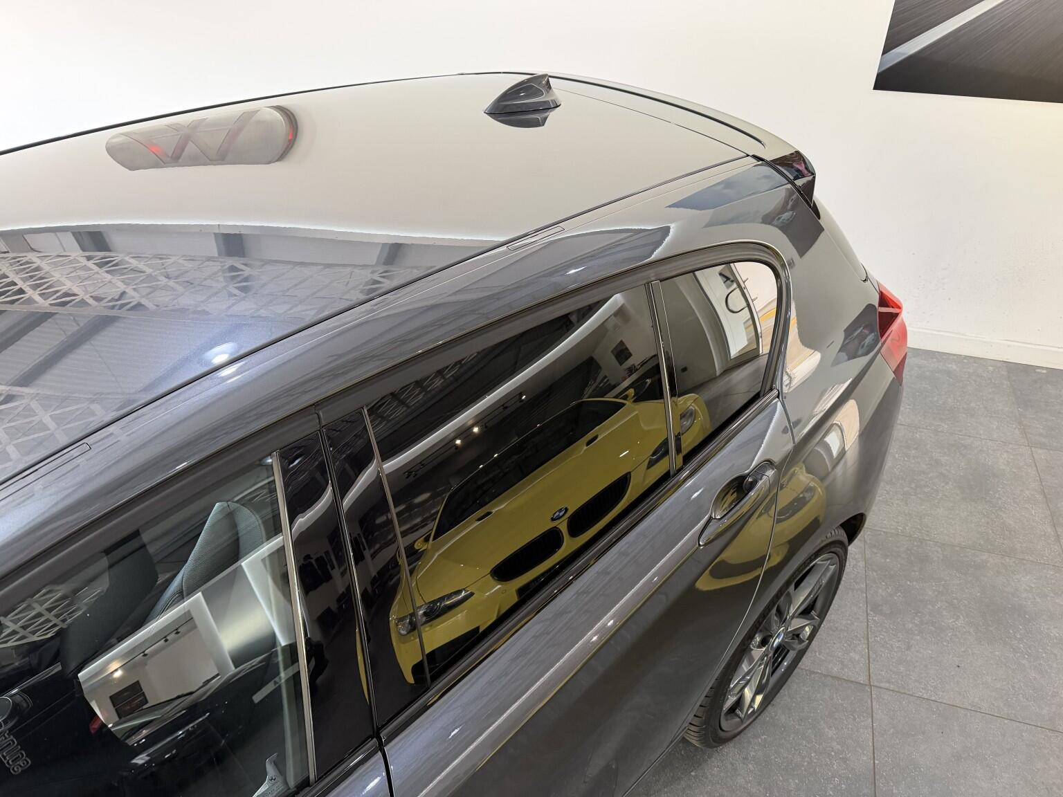 BMW 1 Series view 8