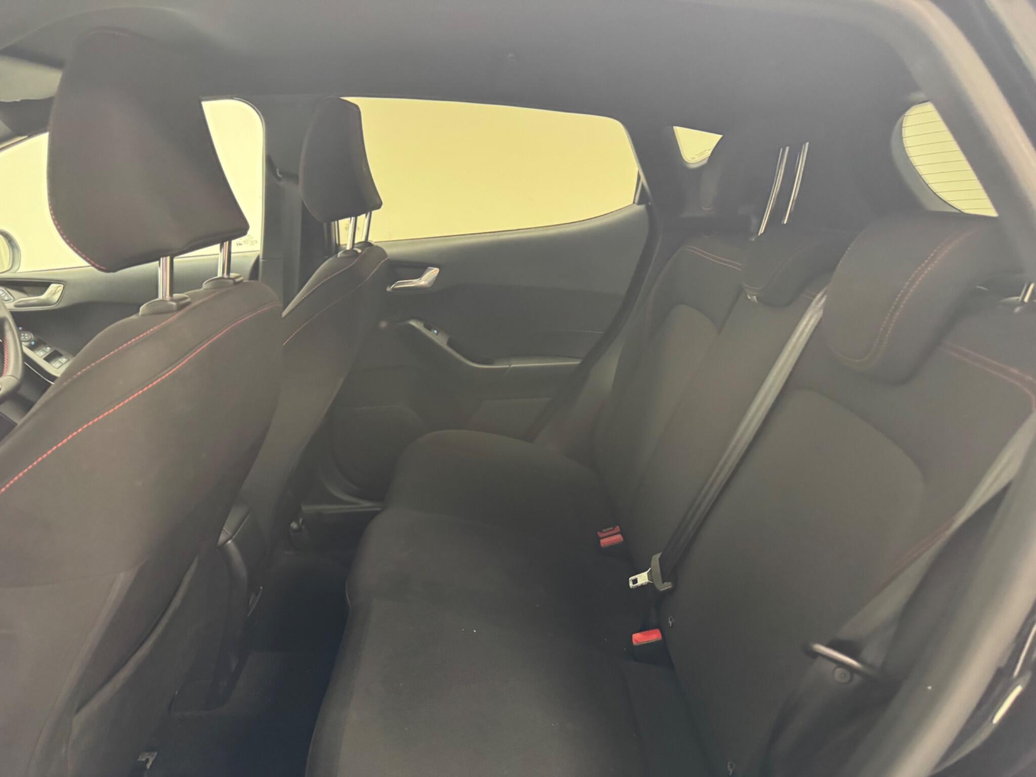 Ford Fiesta view 9