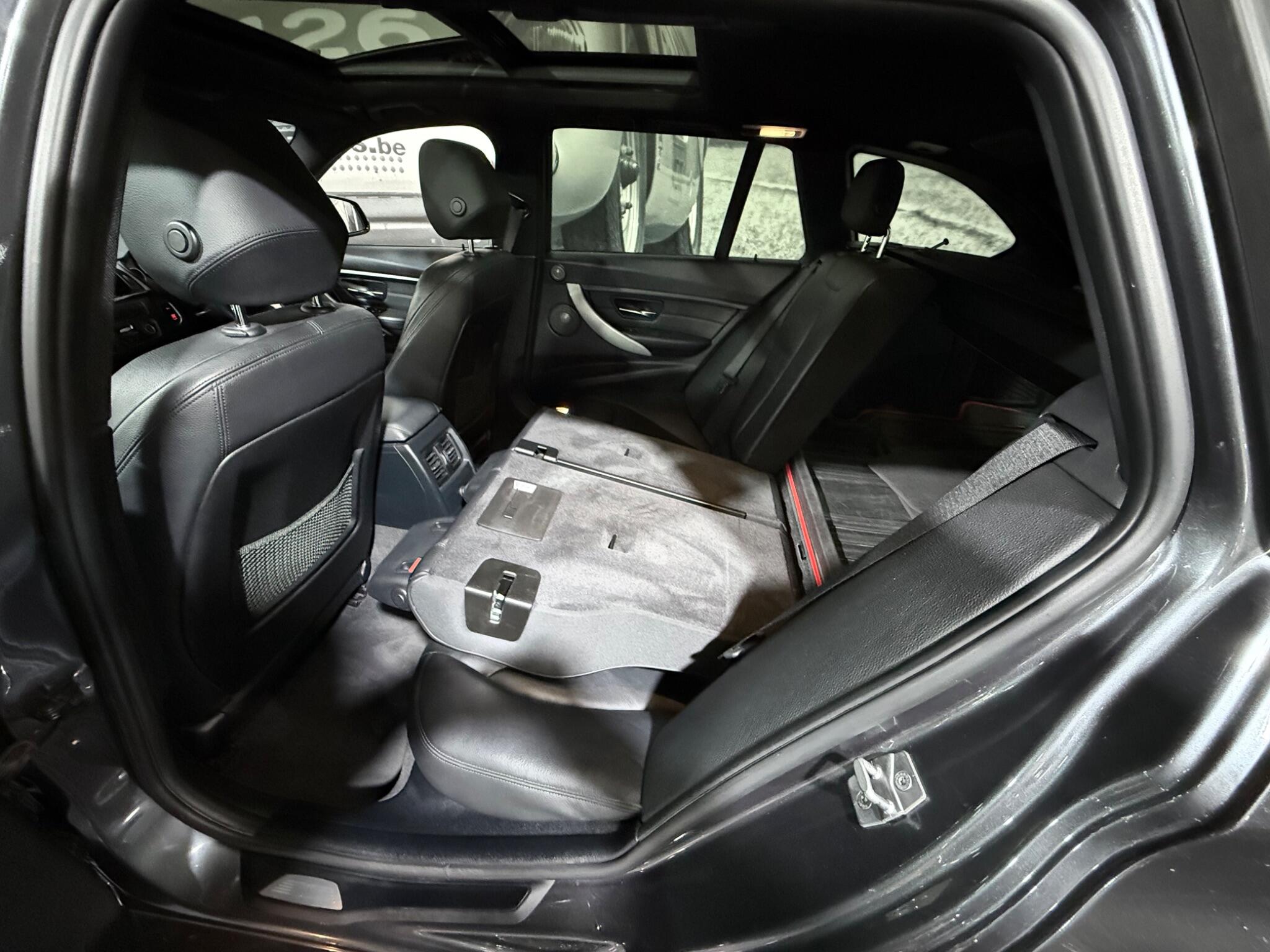 BMW 3 Series view 21