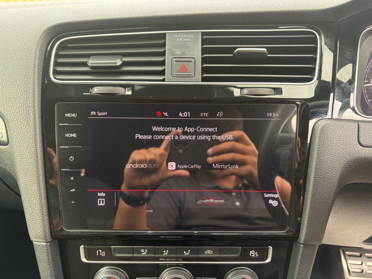 Volkswagen Golf view 31