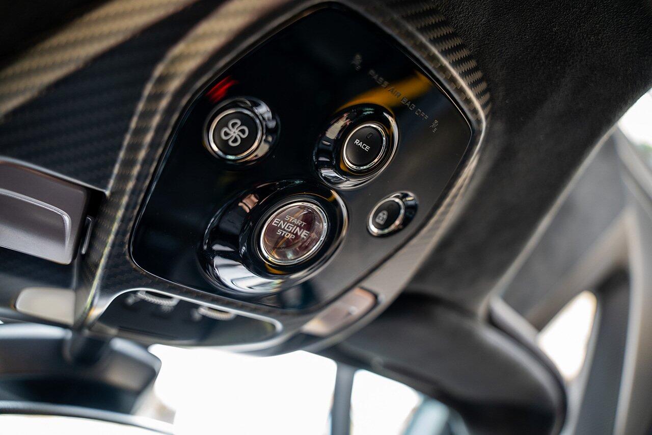 Mclaren Senna view 68
