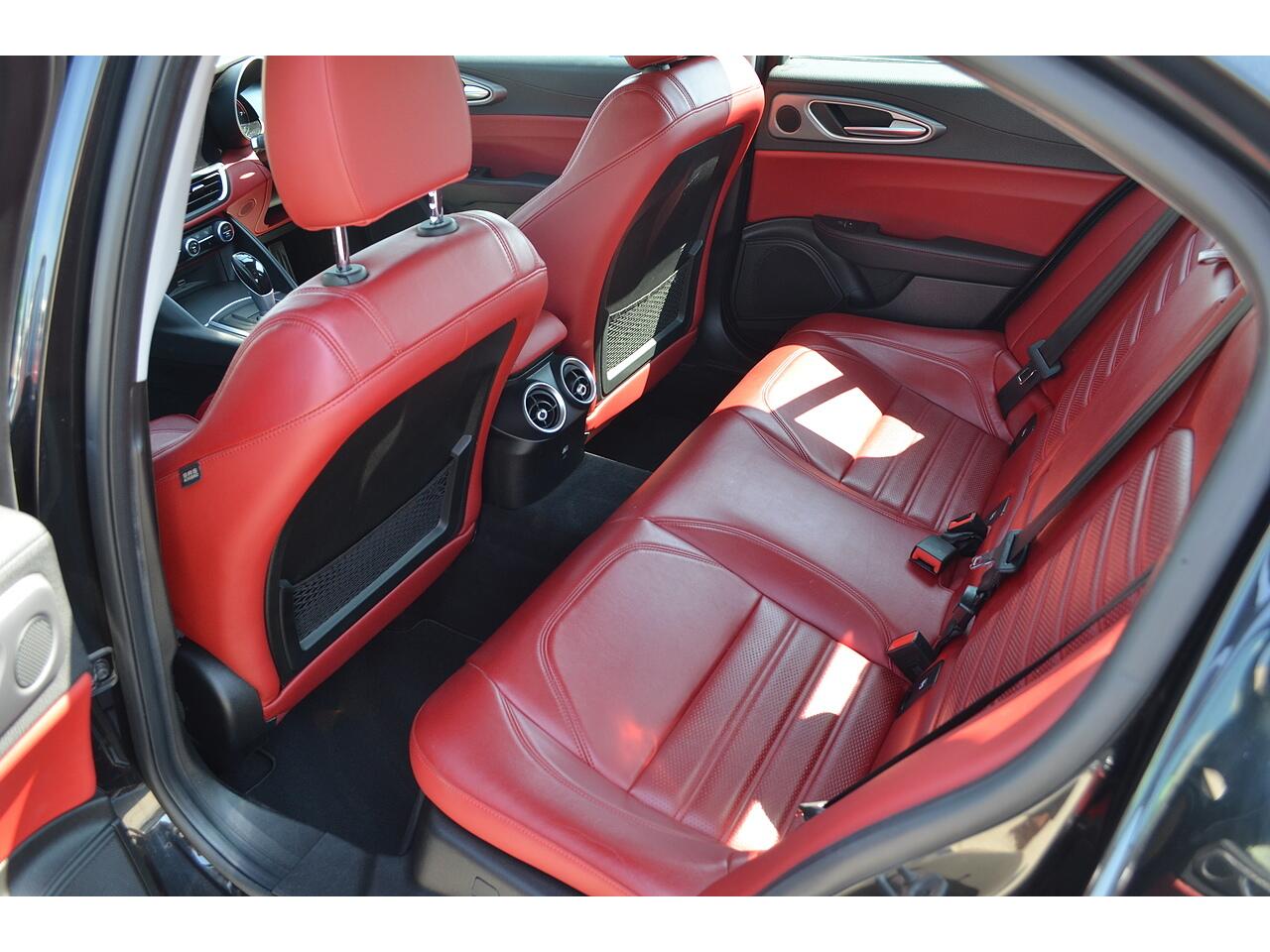 Alfa Romeo Giulia view 21