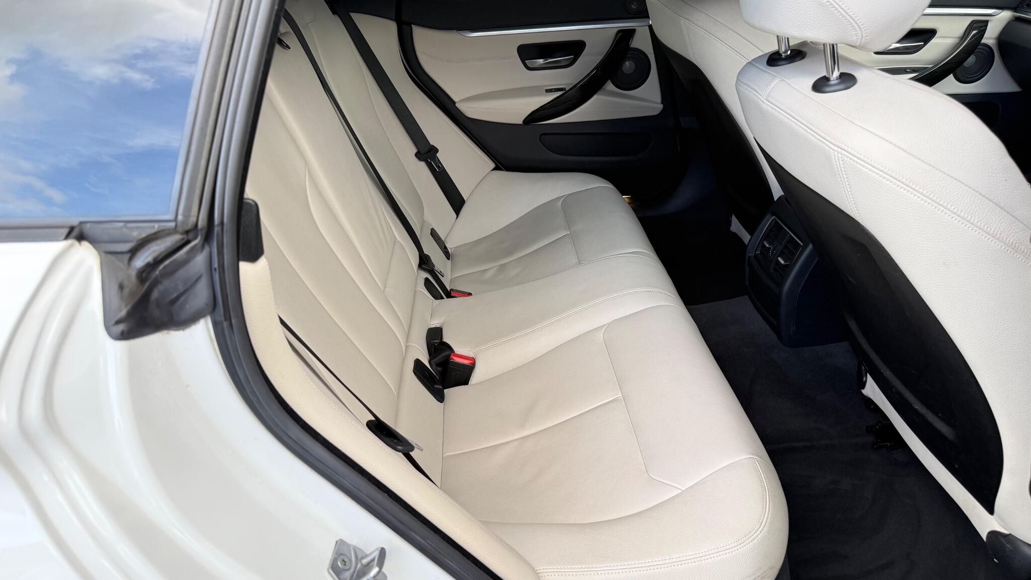 BMW 4 Series view 33
