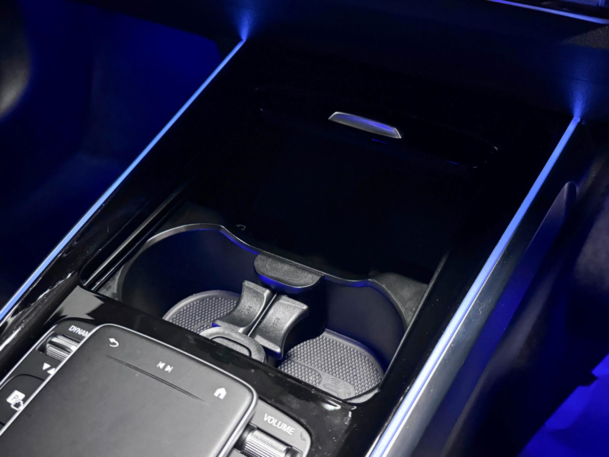 Mercedes-Benz GLB view 39