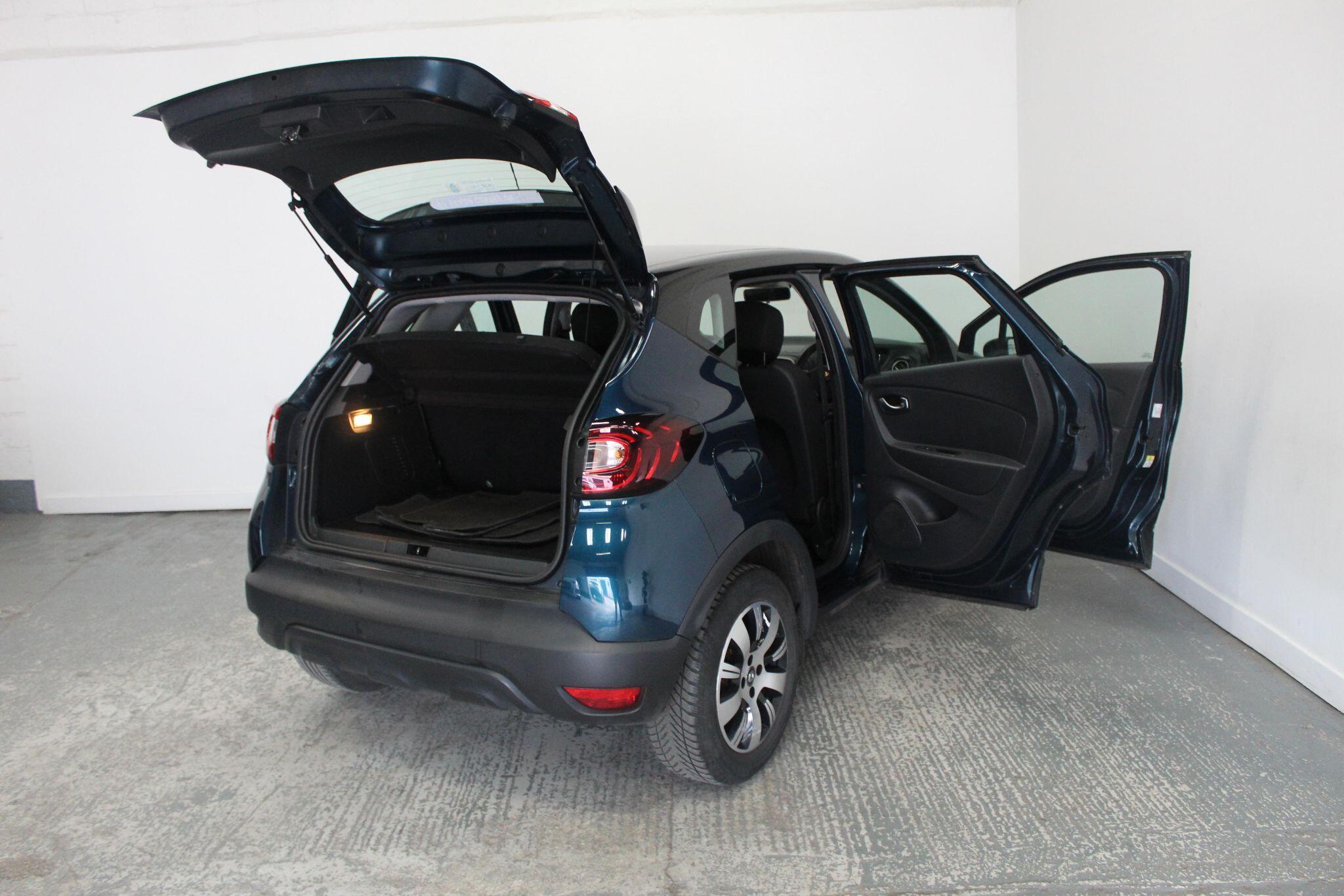 Renault Captur view 19
