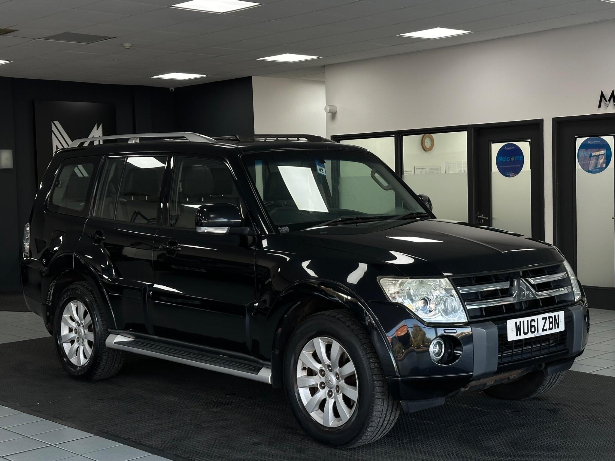 Mitsubishi Shogun main image