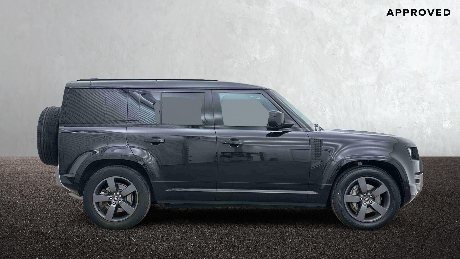 Land Rover Defender view 5