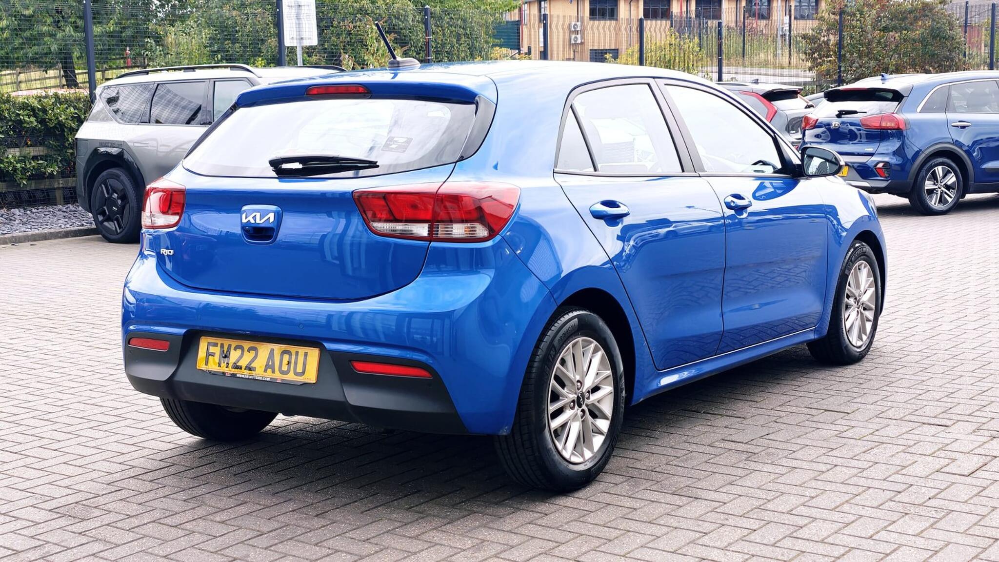 Kia Rio view 5