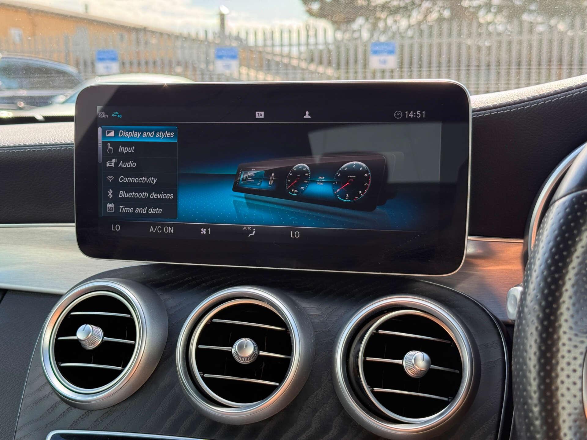 Mercedes-Benz C Class view 67