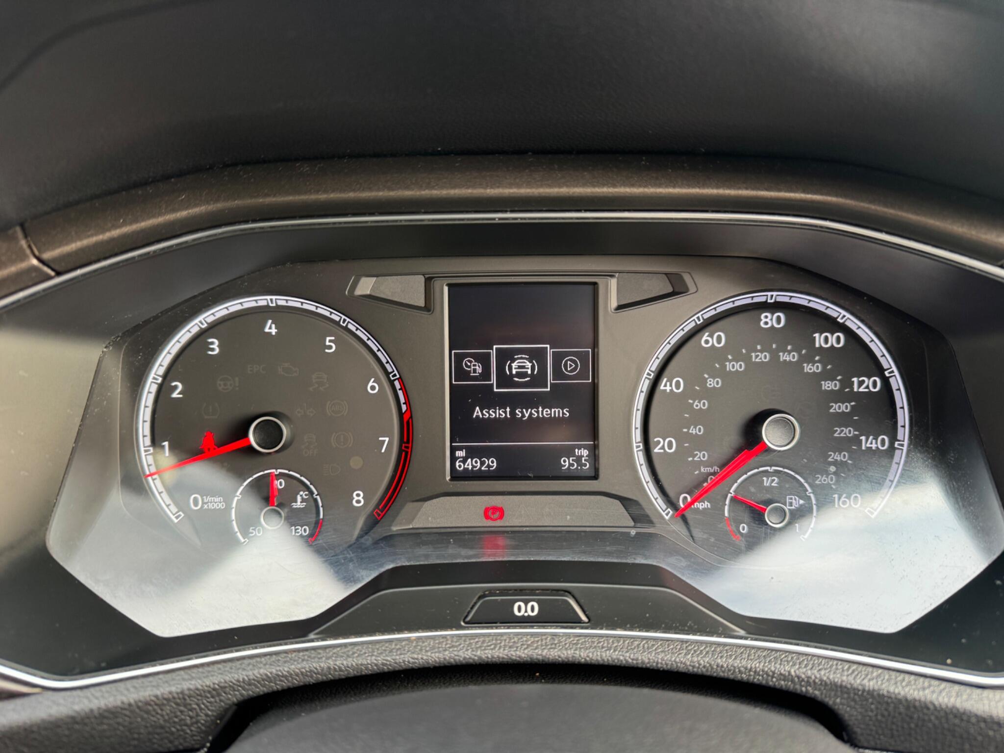 Volkswagen T-Roc view 73