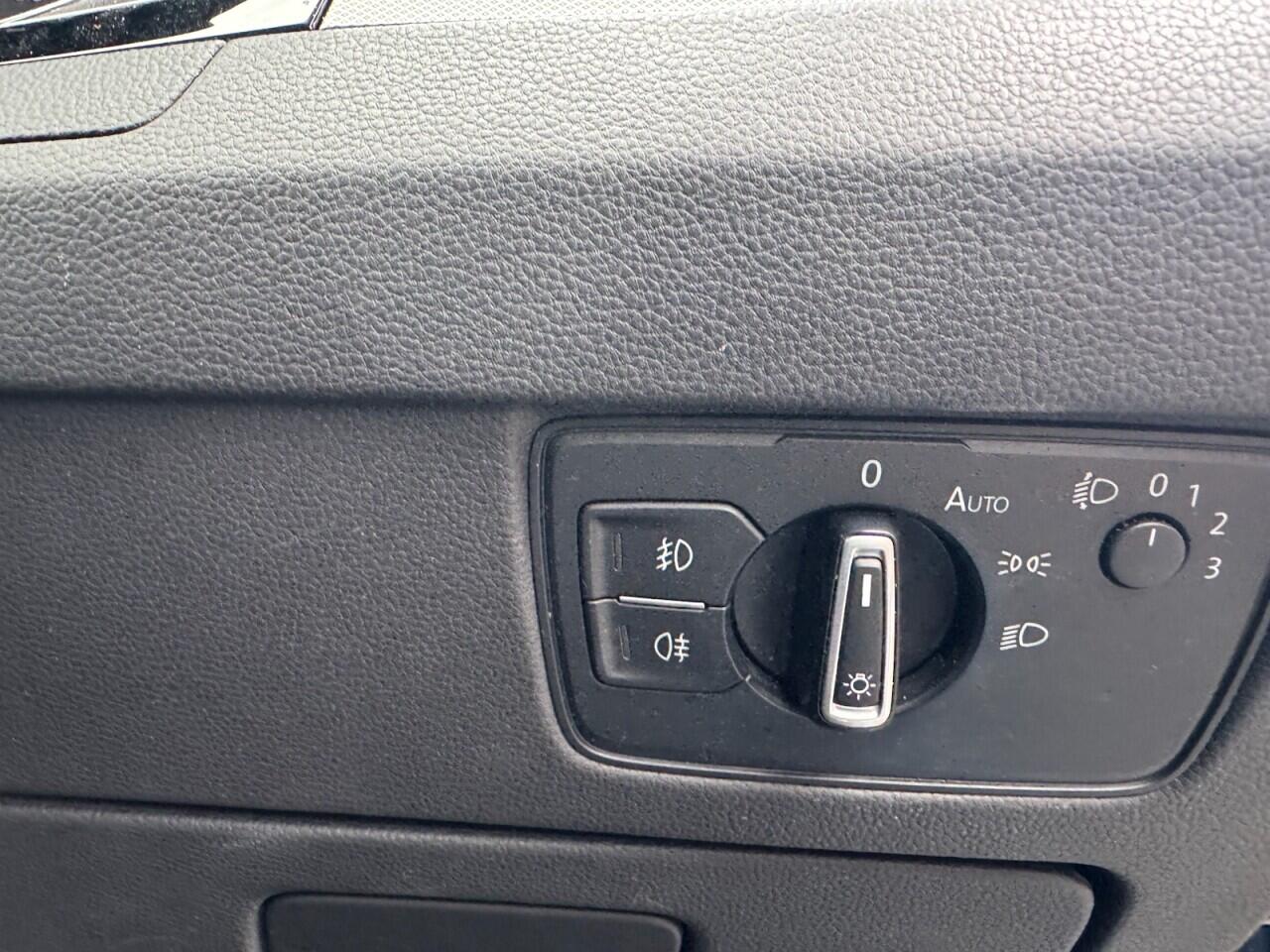 Volkswagen Passat view 56