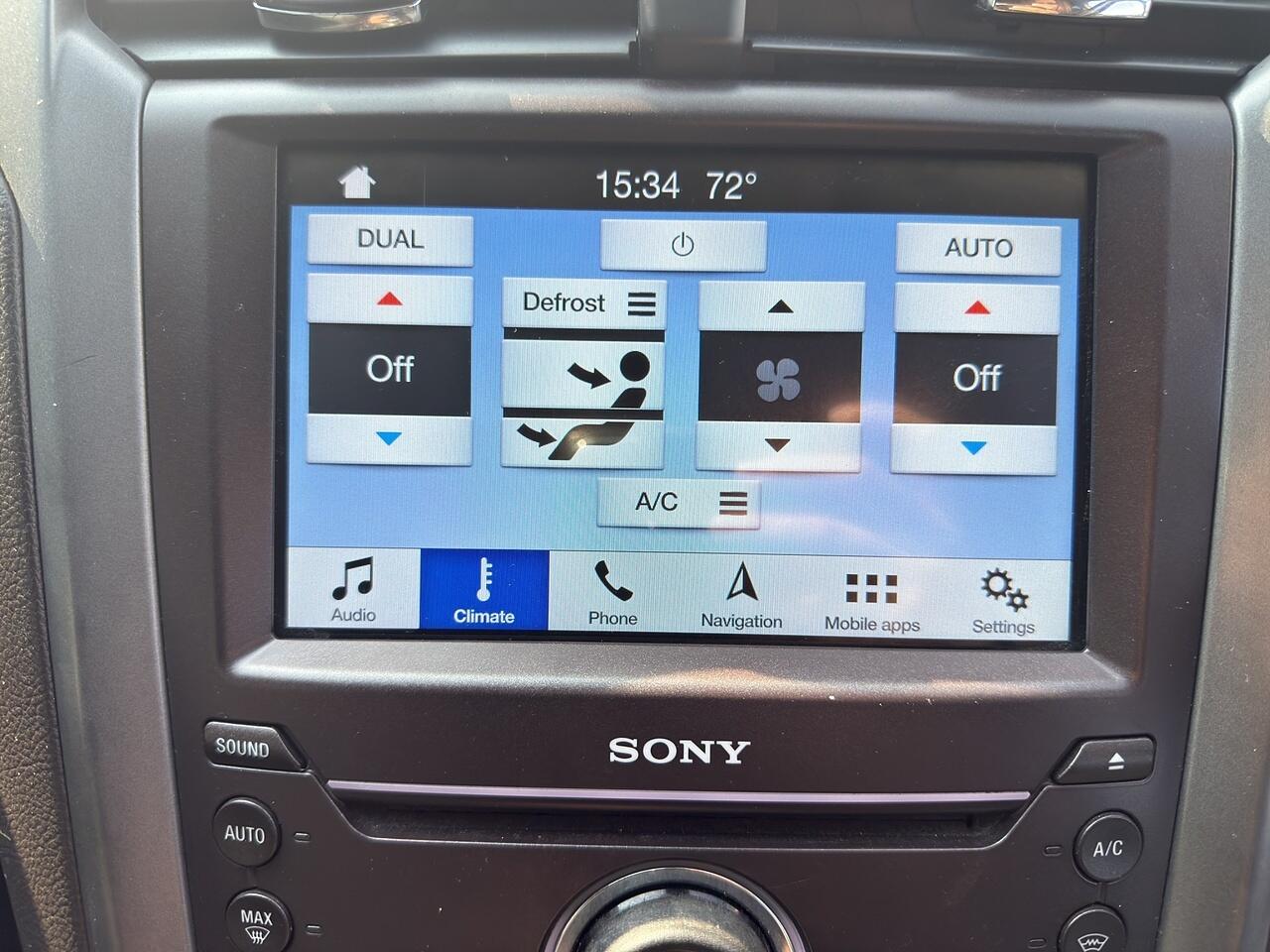 Ford Mondeo view 17