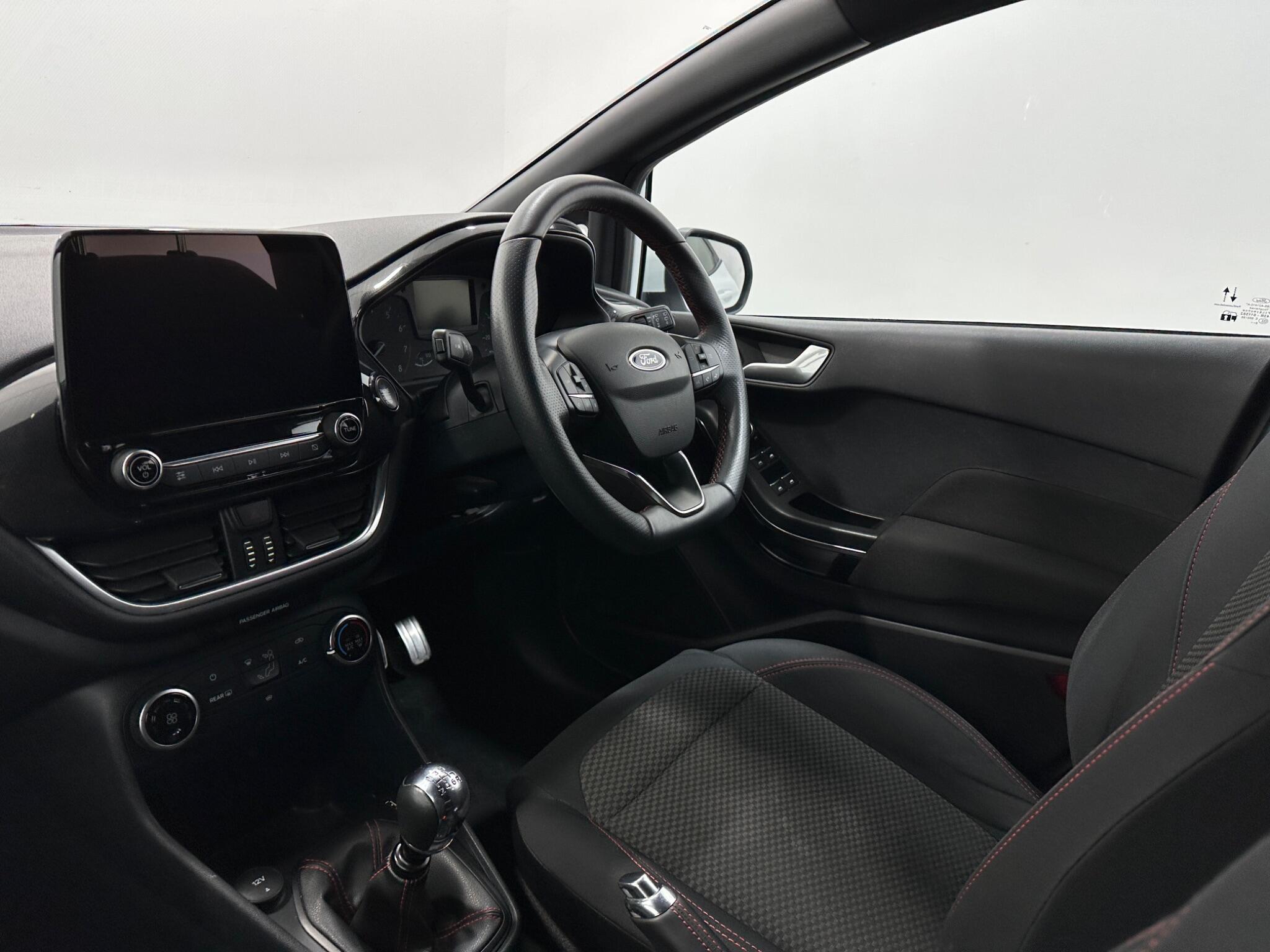 Ford Fiesta view 30