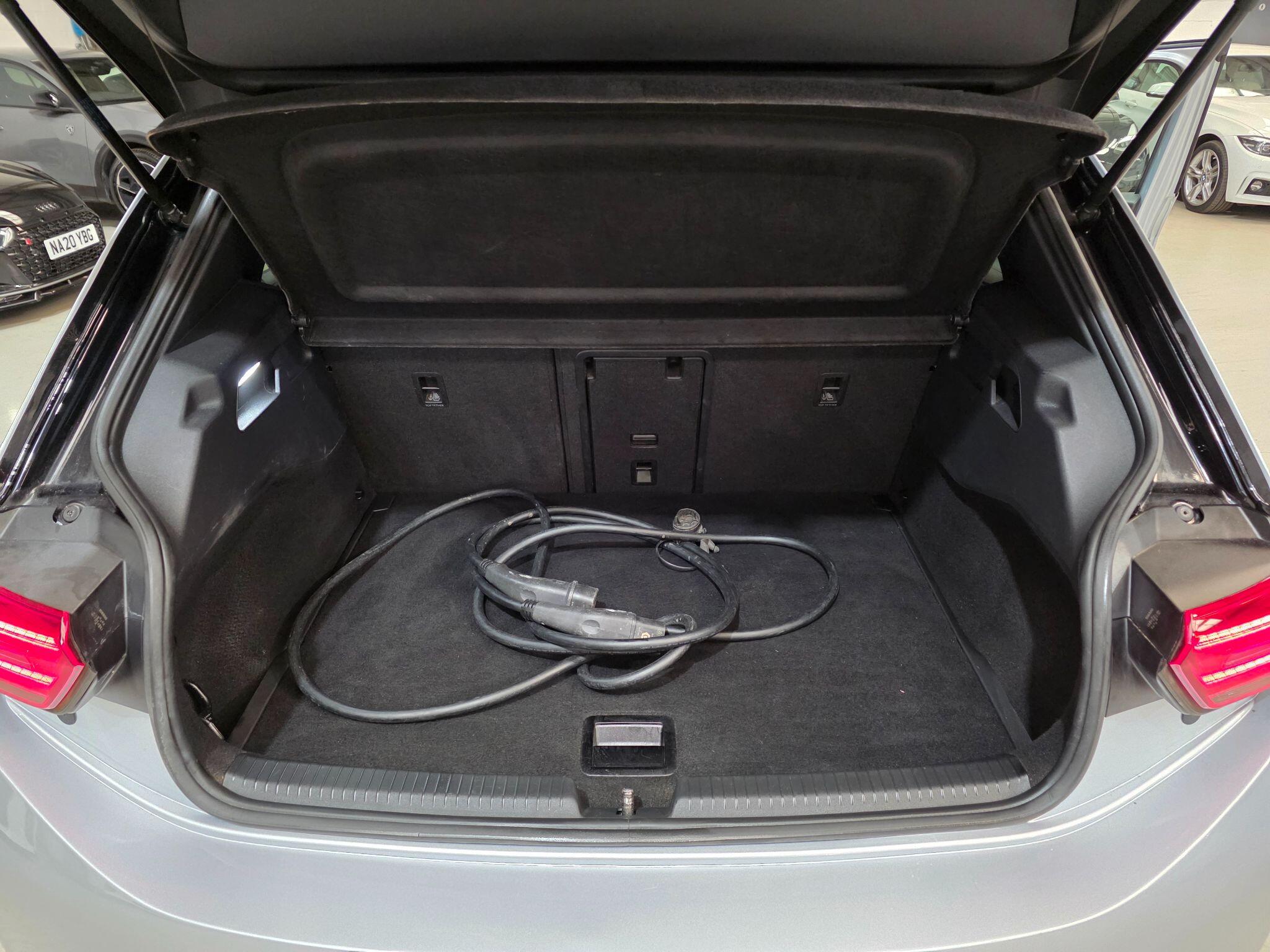 Volkswagen Id.3 view 29