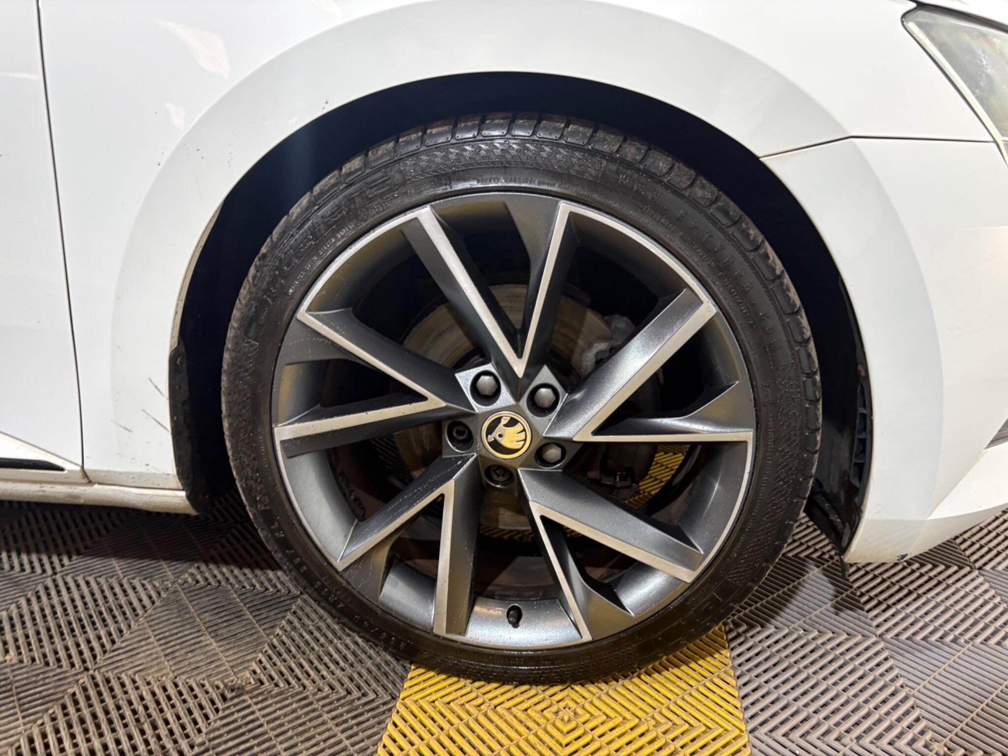 Skoda Superb view 46