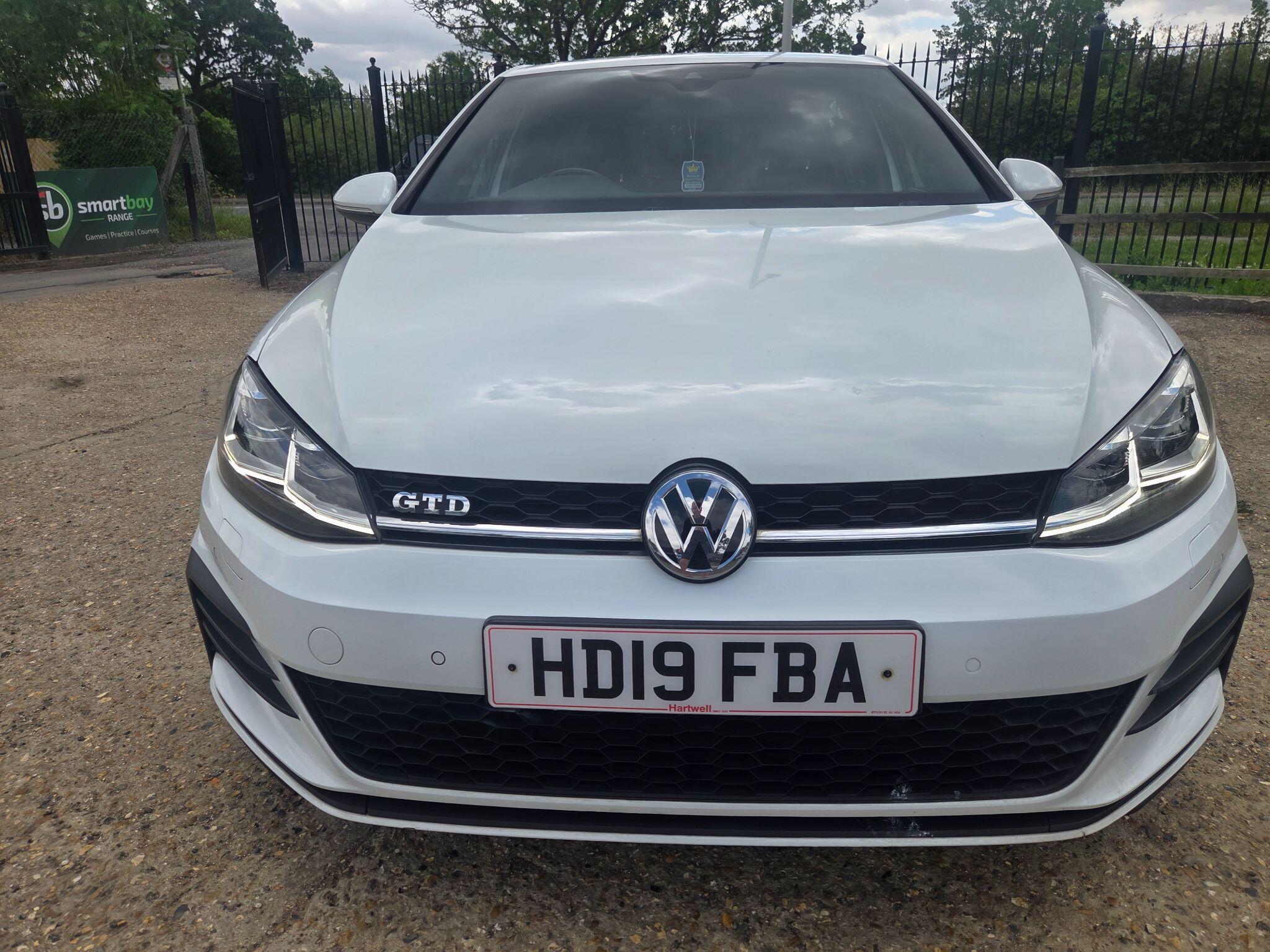 Volkswagen Golf view 2