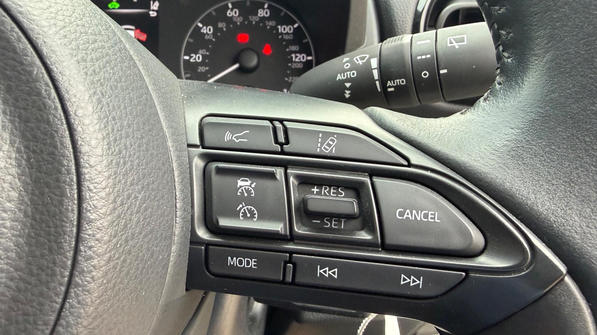 Toyota Yaris view 22
