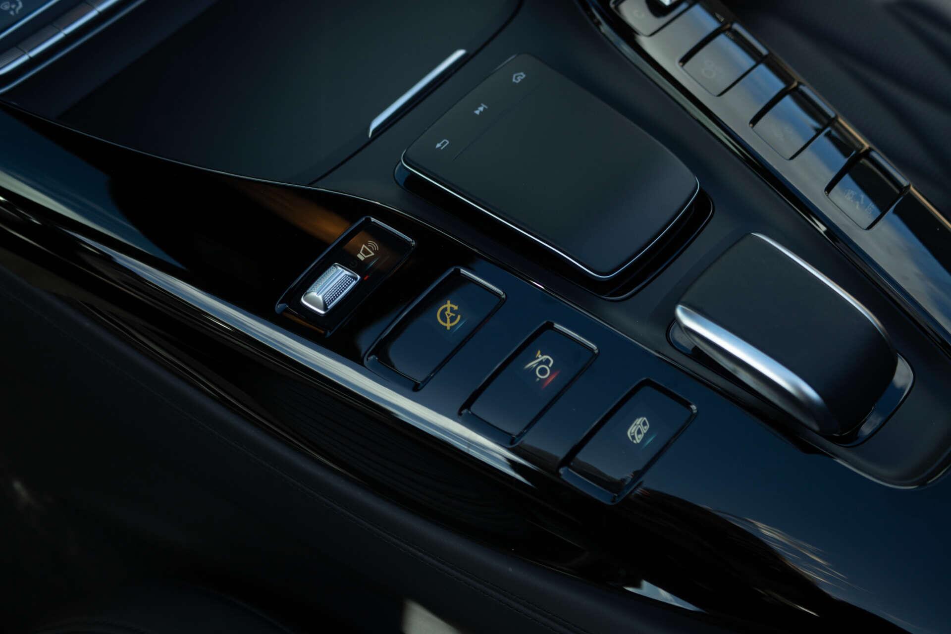 Mercedes-Benz Amg GT view 30