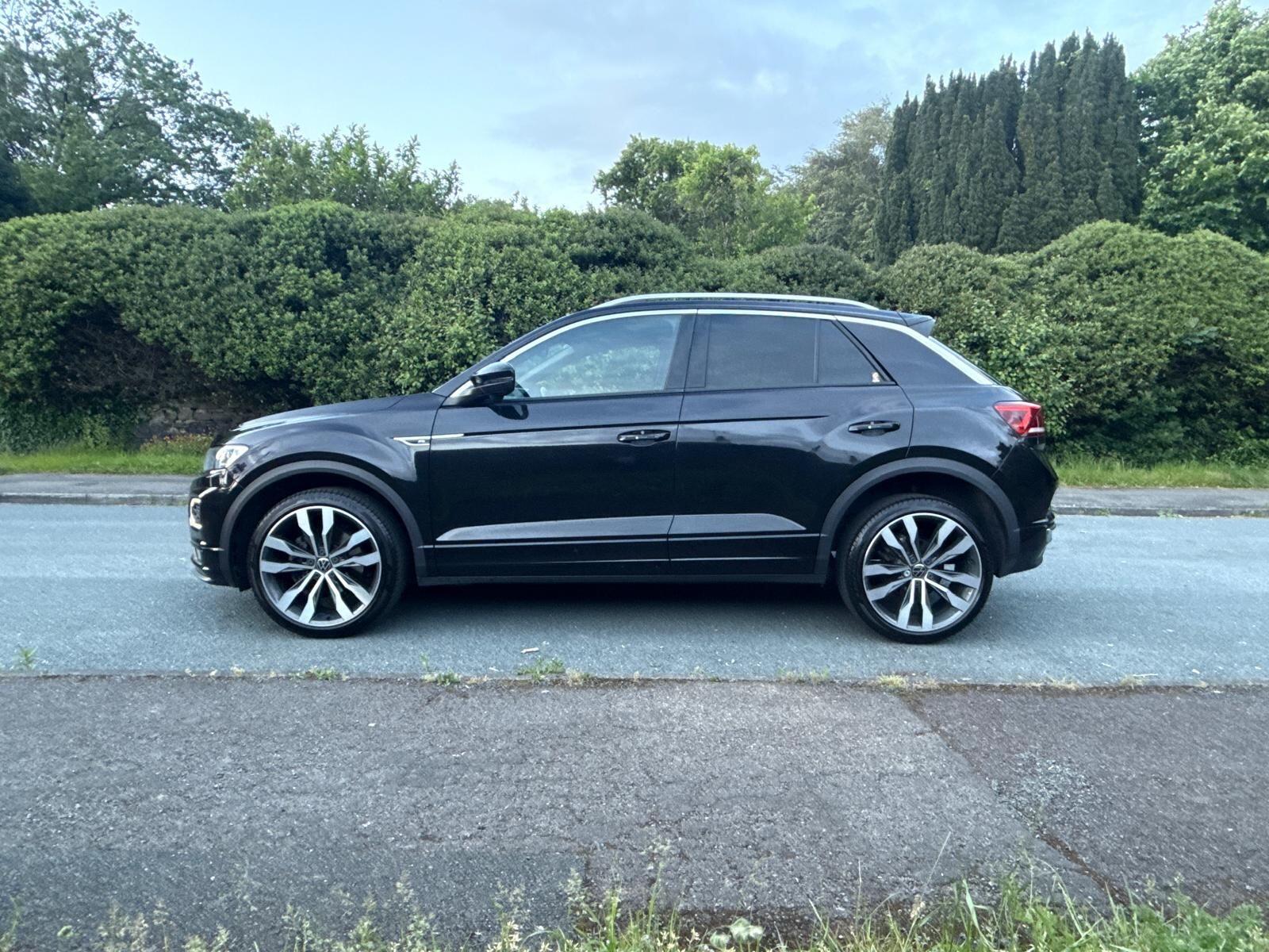 Volkswagen T-Roc view 8