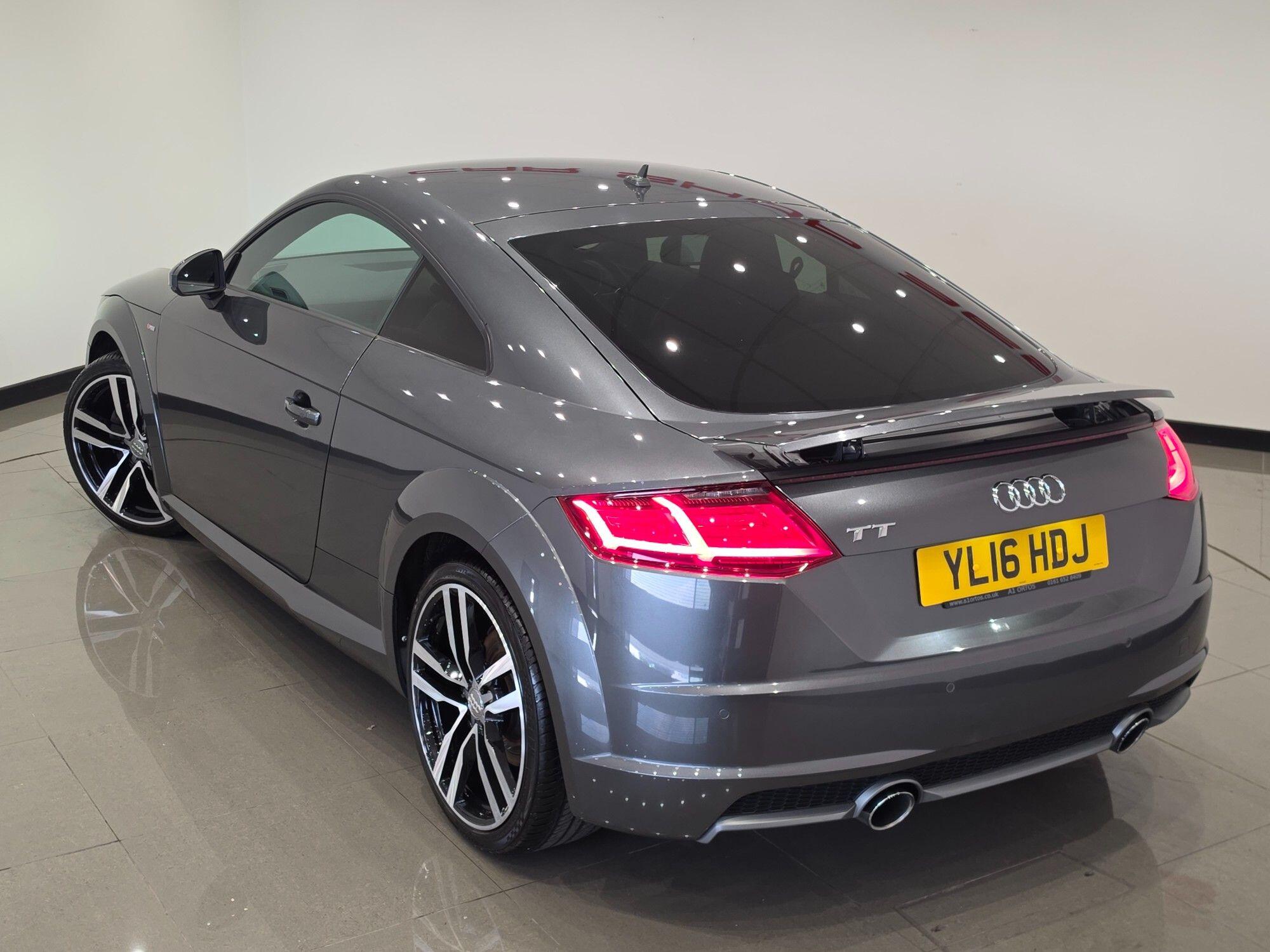 Audi TT view 79