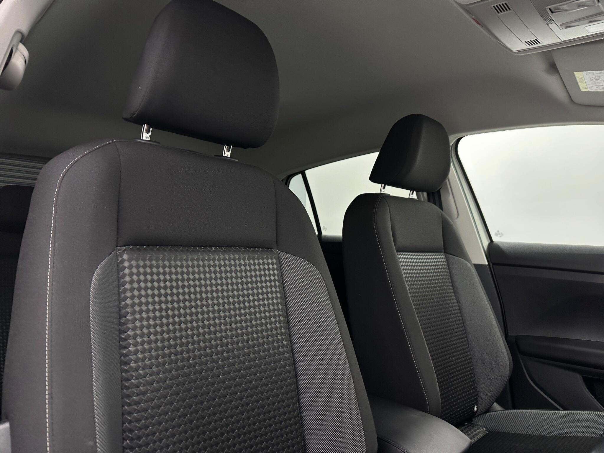 Volkswagen T-Cross view 33
