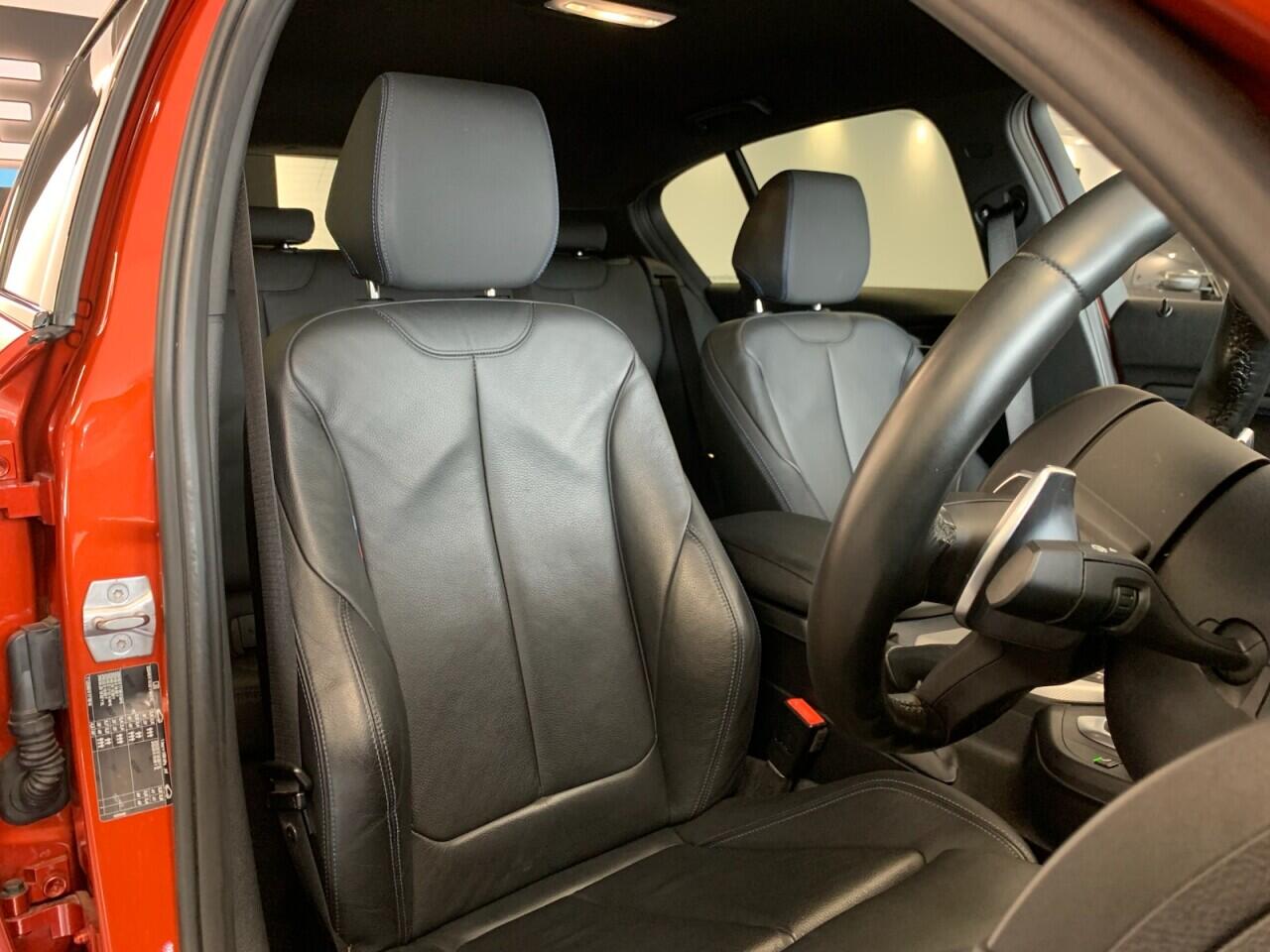 BMW 1 Series view 22