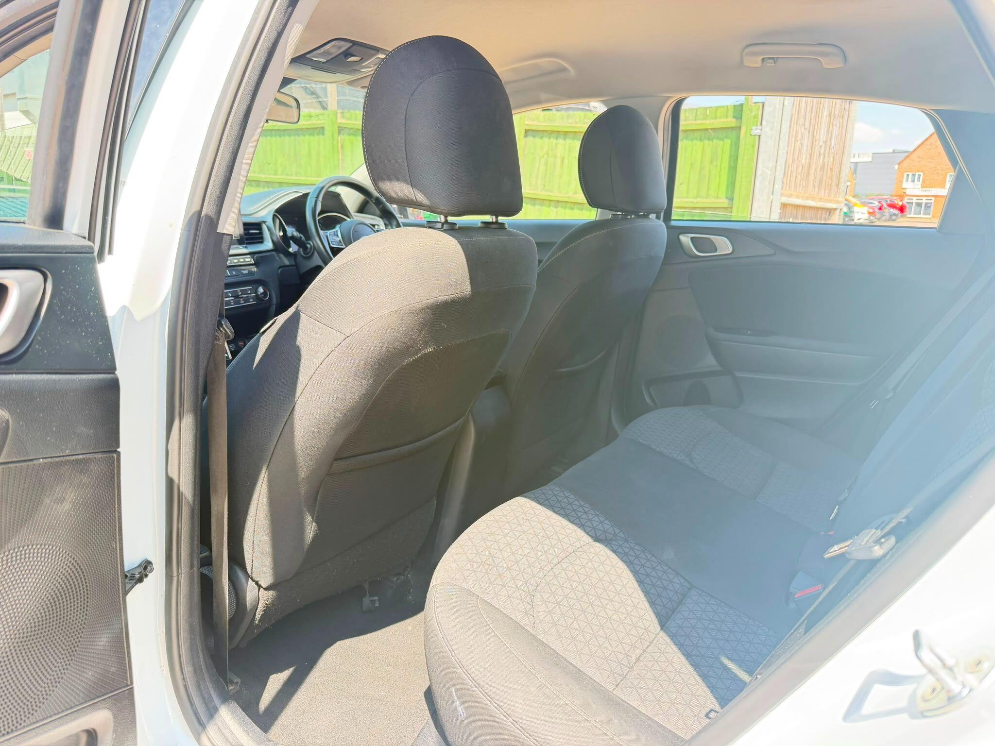 Kia Ceed view 22