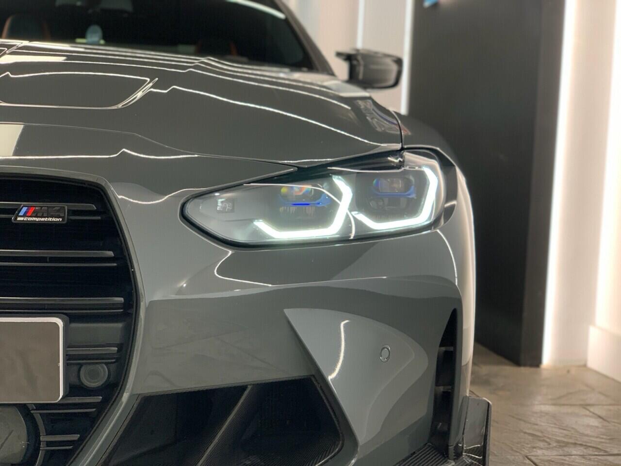 BMW M4 view 8