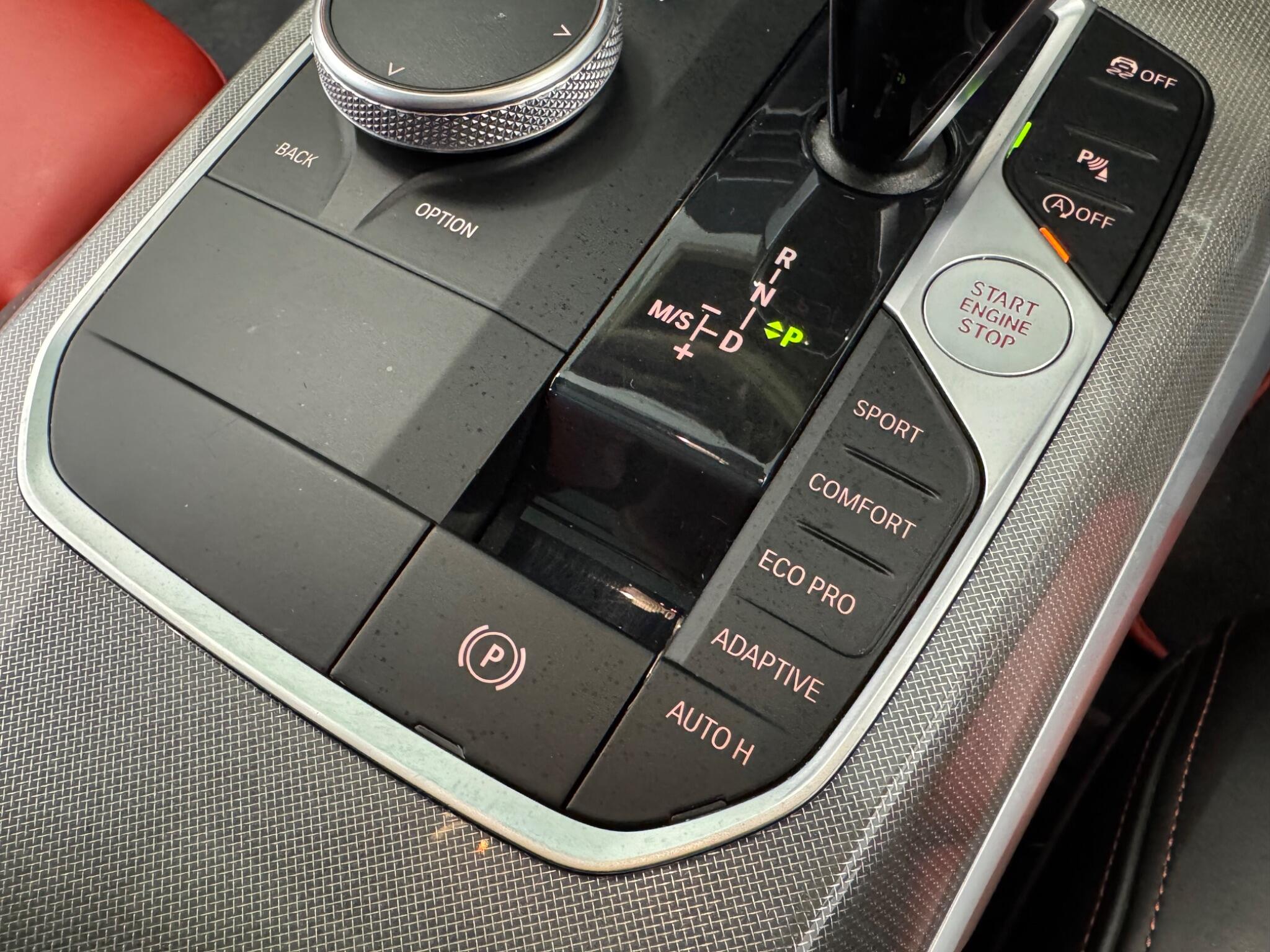 BMW 3 Series view 44