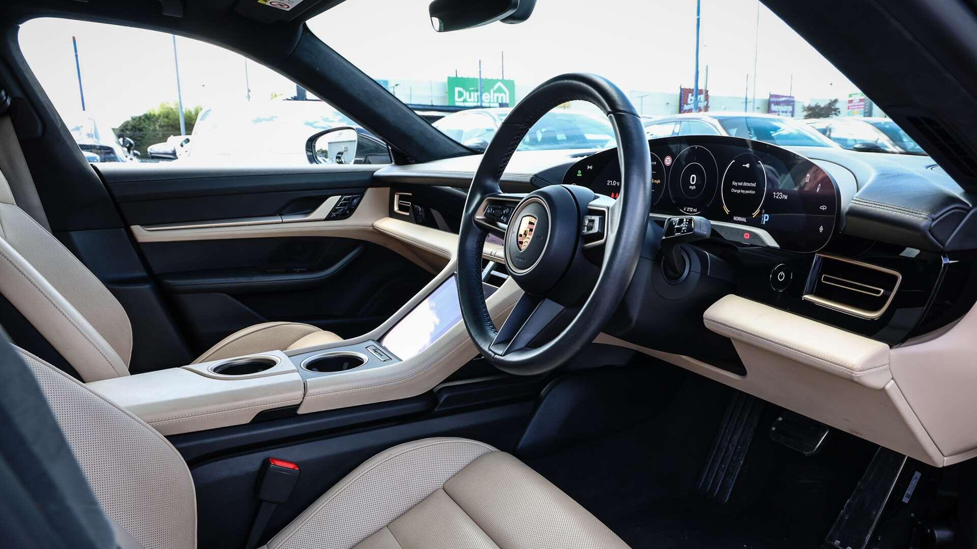 Porsche Taycan view 11