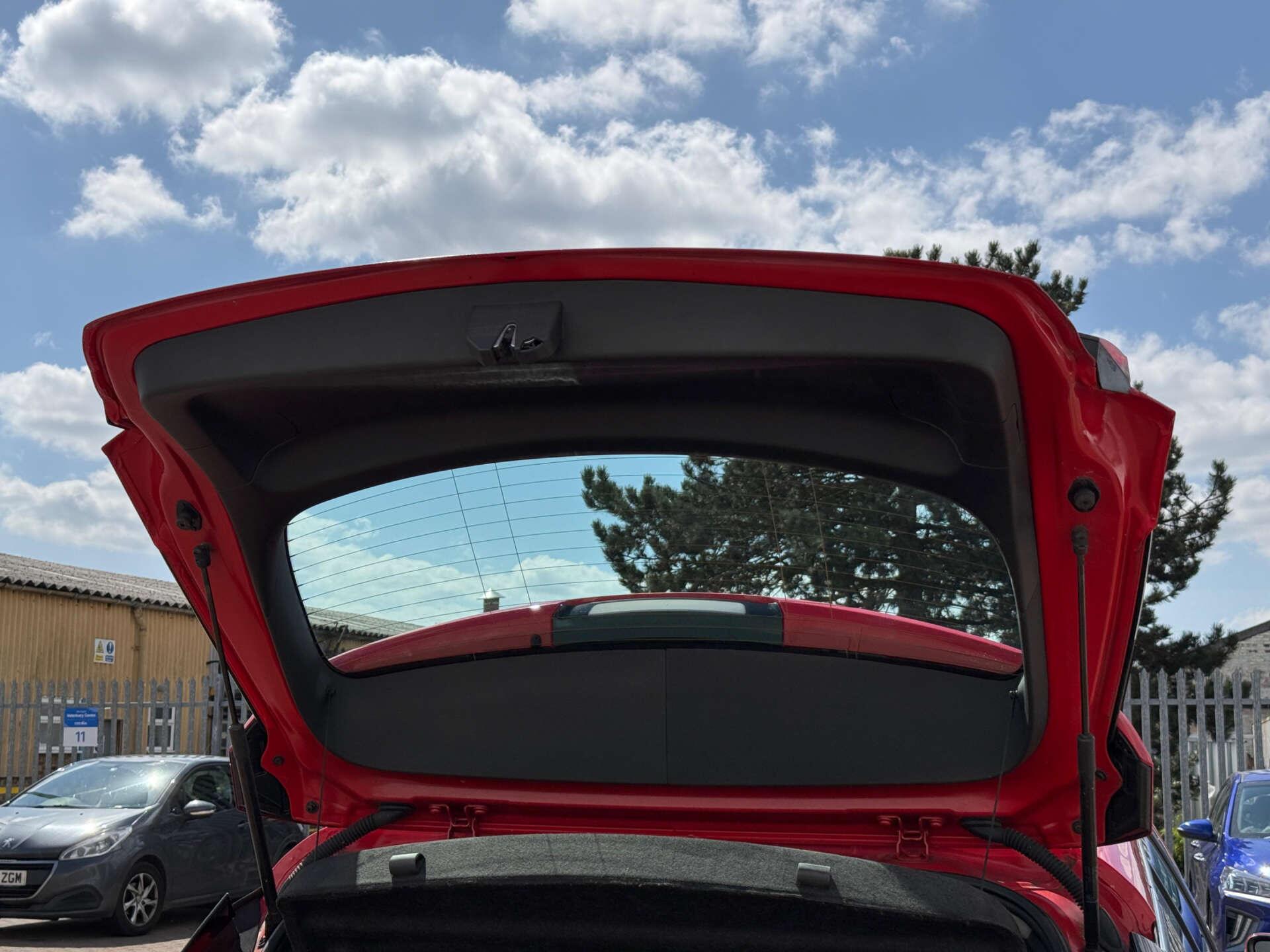 Vauxhall Astra view 73
