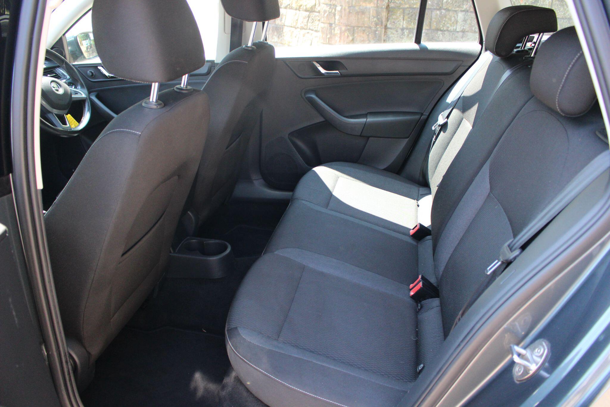 Skoda Rapid Spaceback view 19