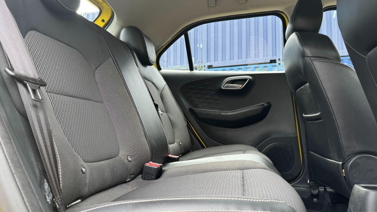 MG MG3 view 13