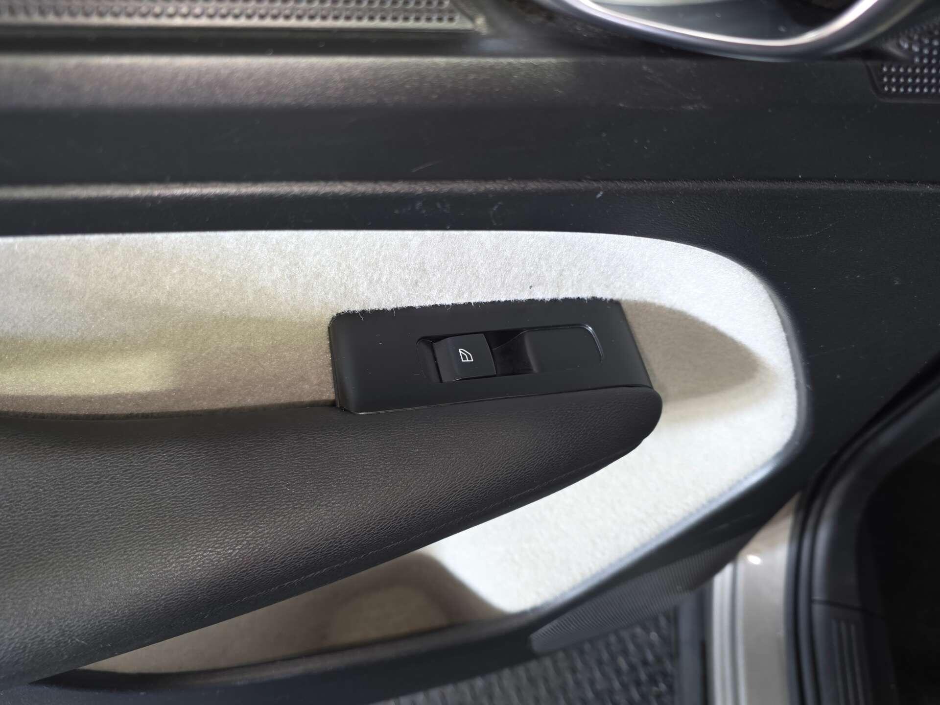 Volvo XC40 view 58