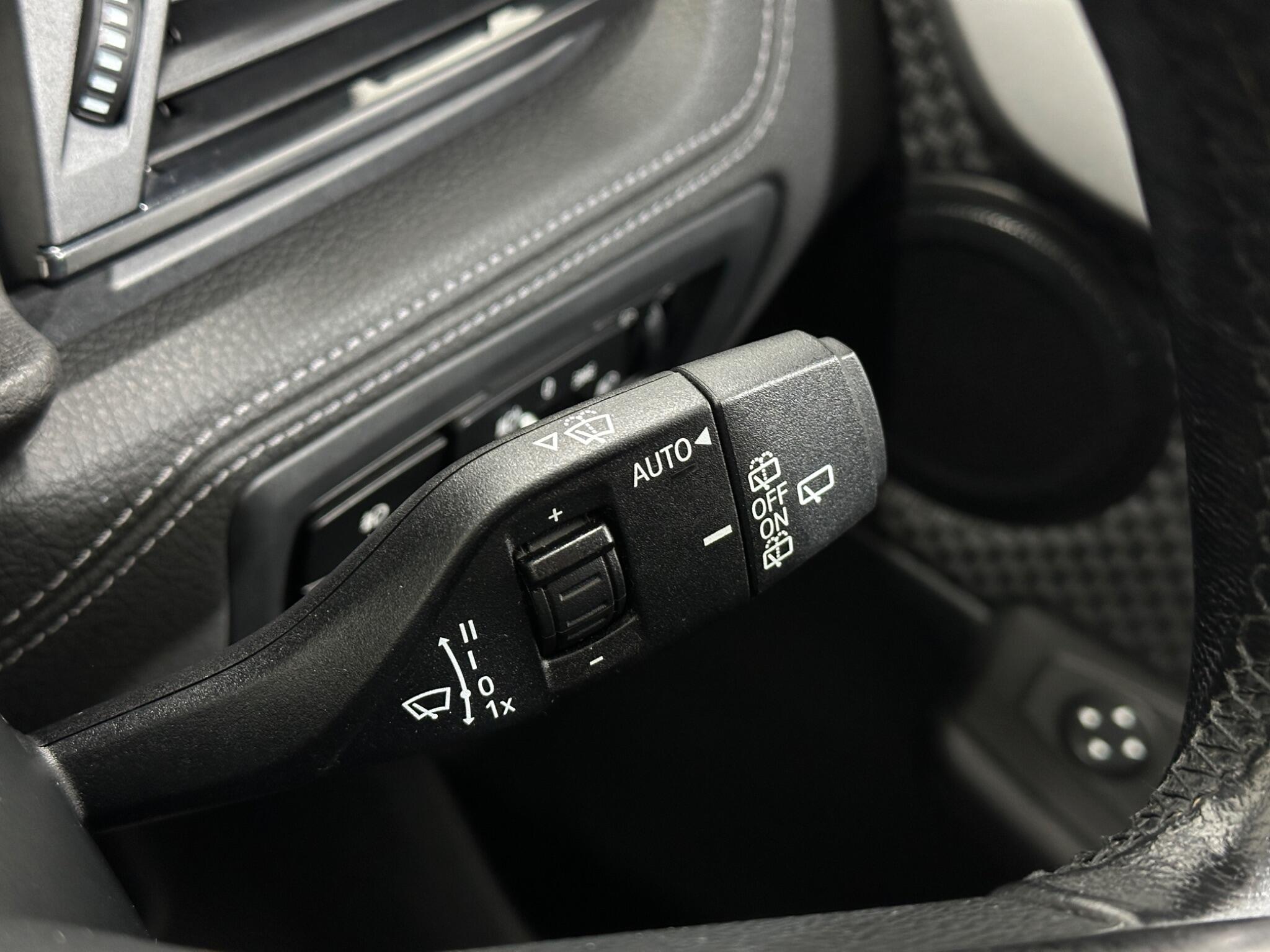 BMW 2 Series view 17