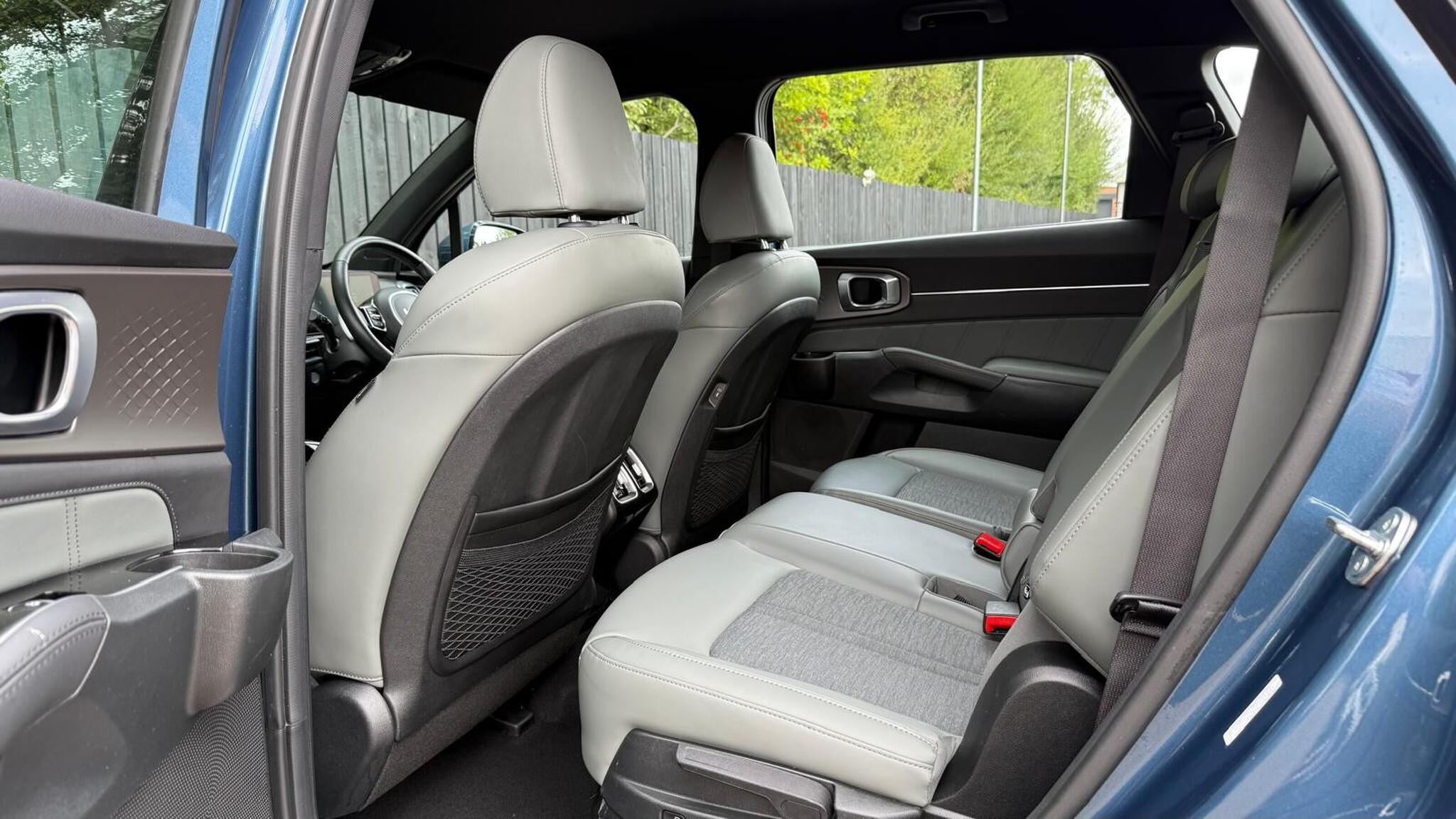 Kia Sorento view 30