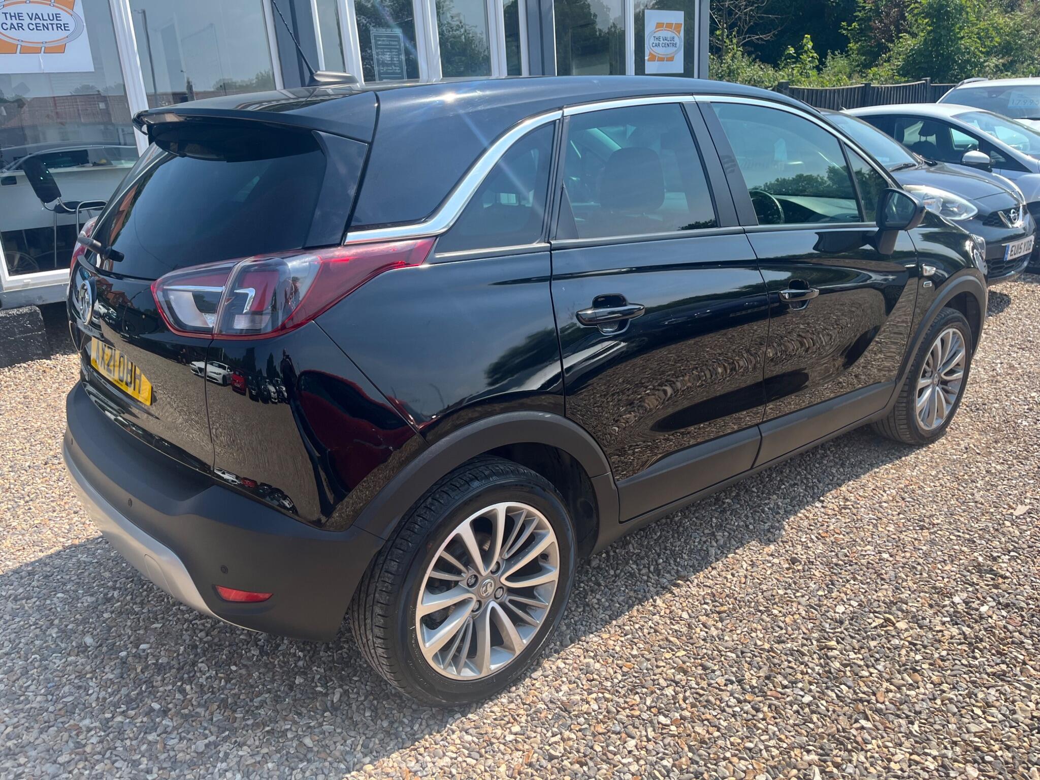 Vauxhall Crossland X view 4